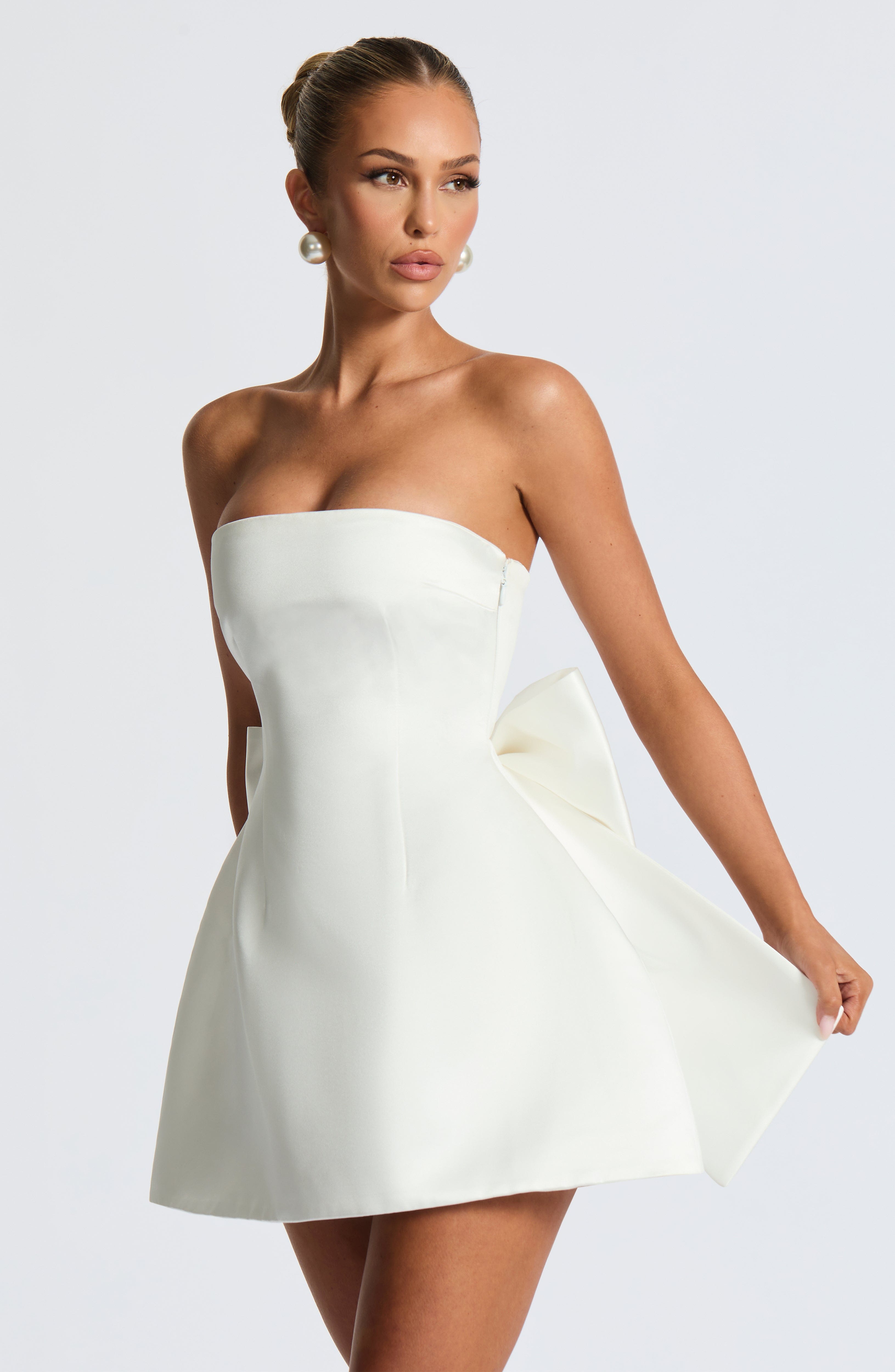 Fioreclo Abbie Mini Dress in Ivory