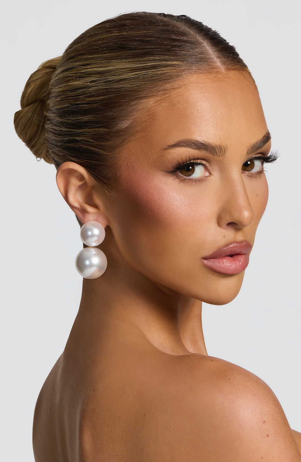 Fioreclo Ariah Earrings in Pearl