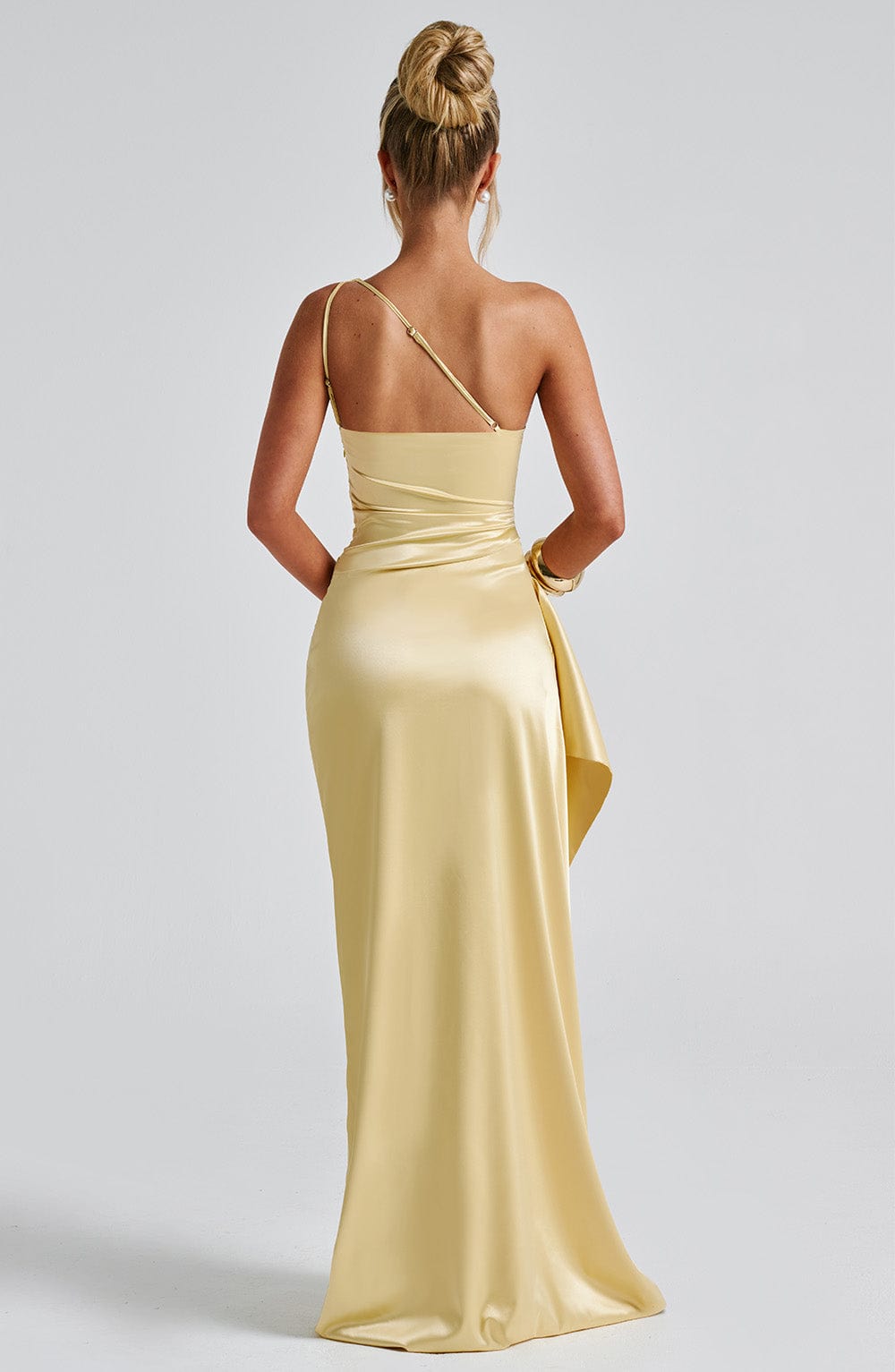 Fioreclo Ariel Maxi Dress in Lemon