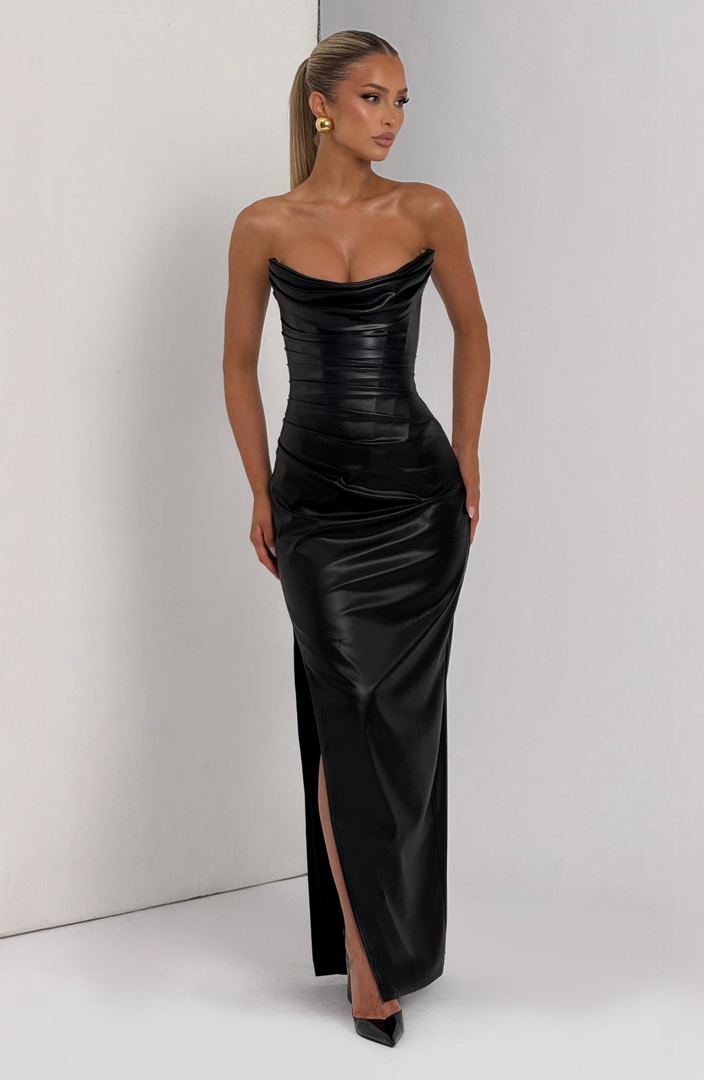 Flourenne Alva Maxi Dress in Black