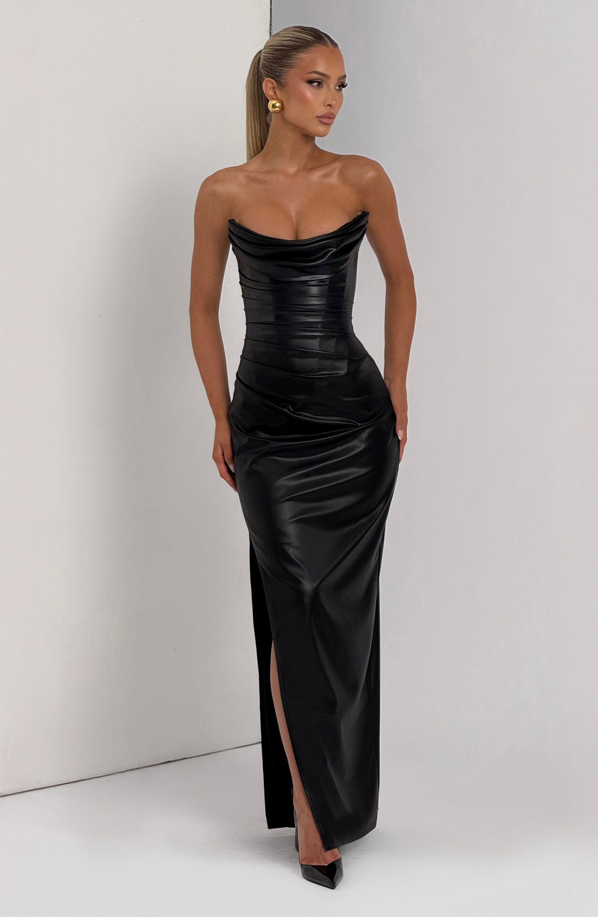 Flourenne Alva Maxi Dress in Black