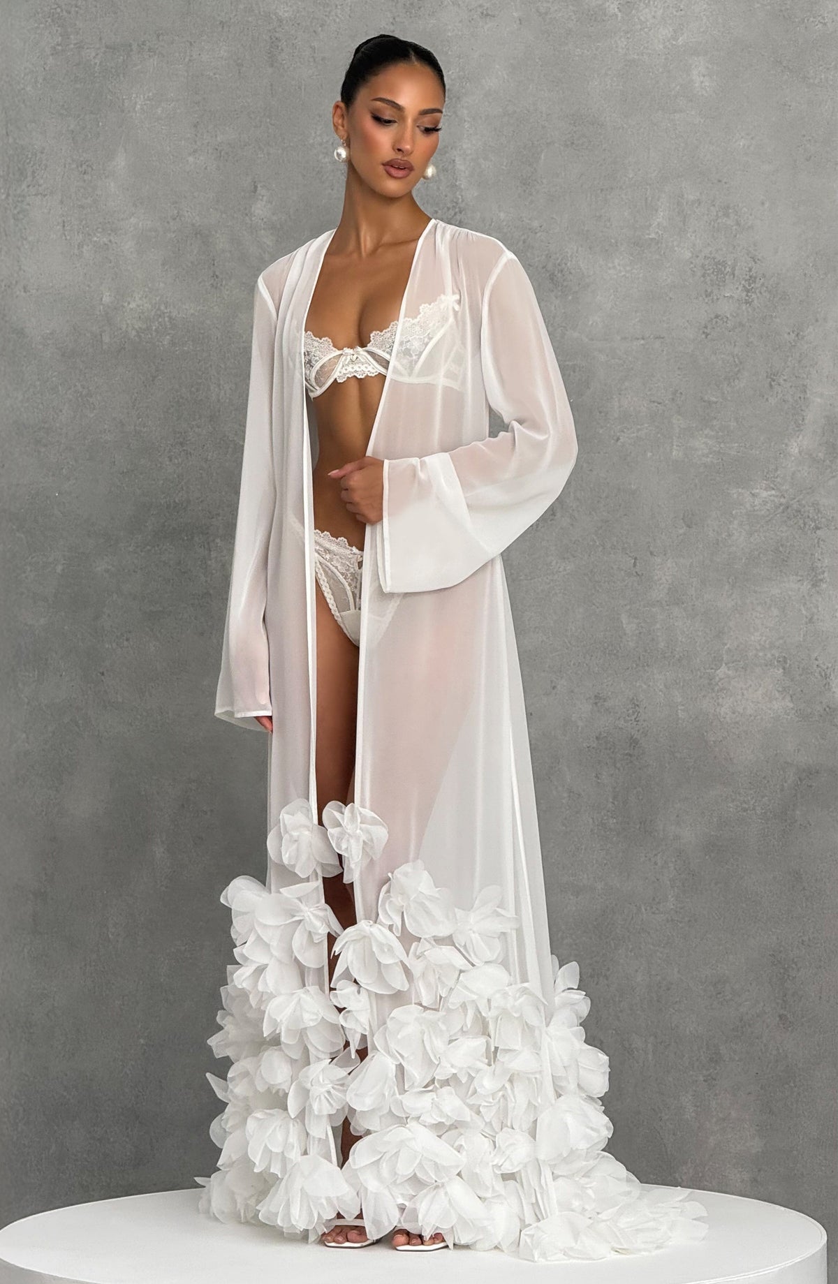 Flourenne Amelia Dressing Gown in Ivory
