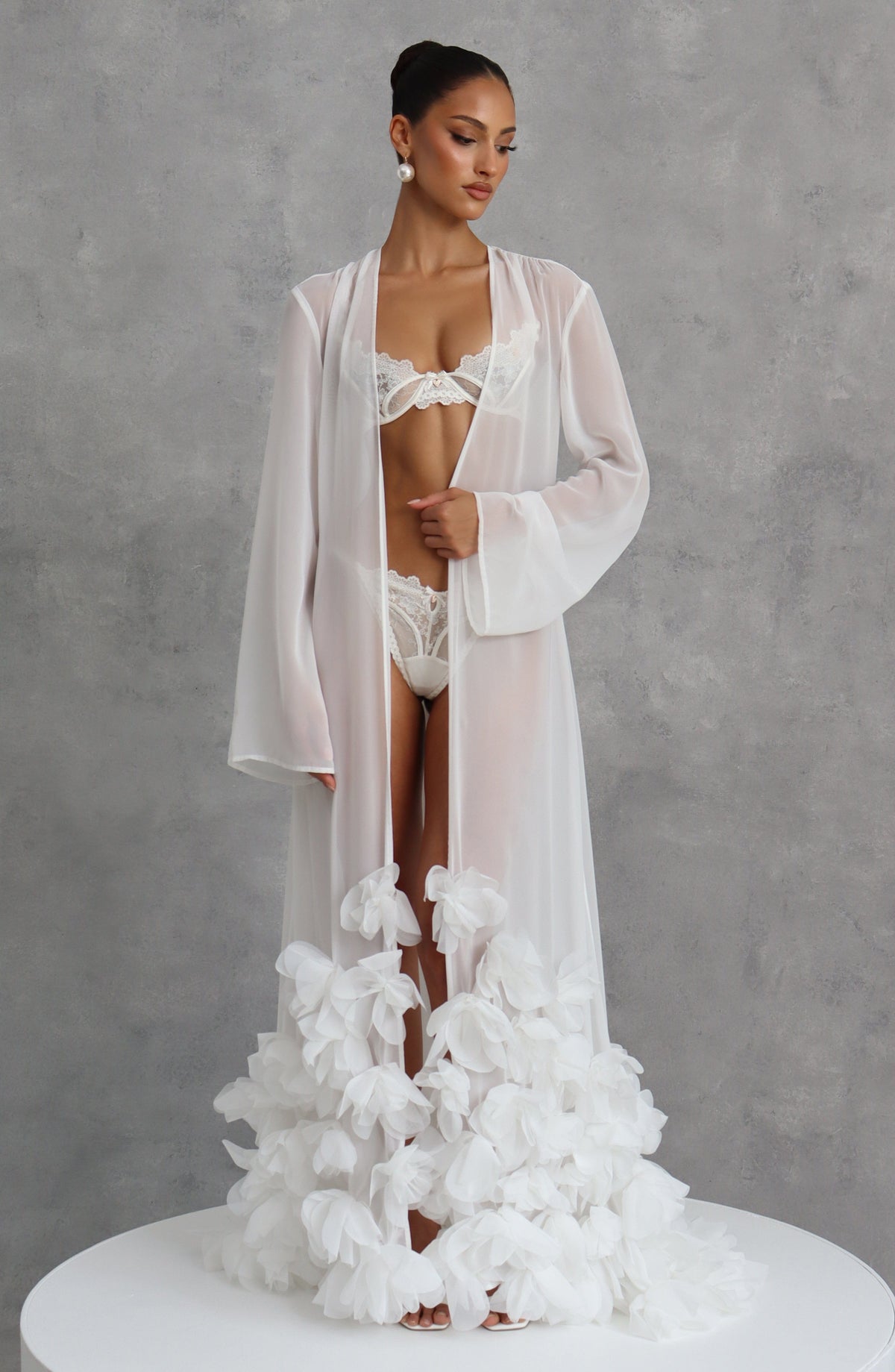 Flourenne Amelia Dressing Gown in Ivory