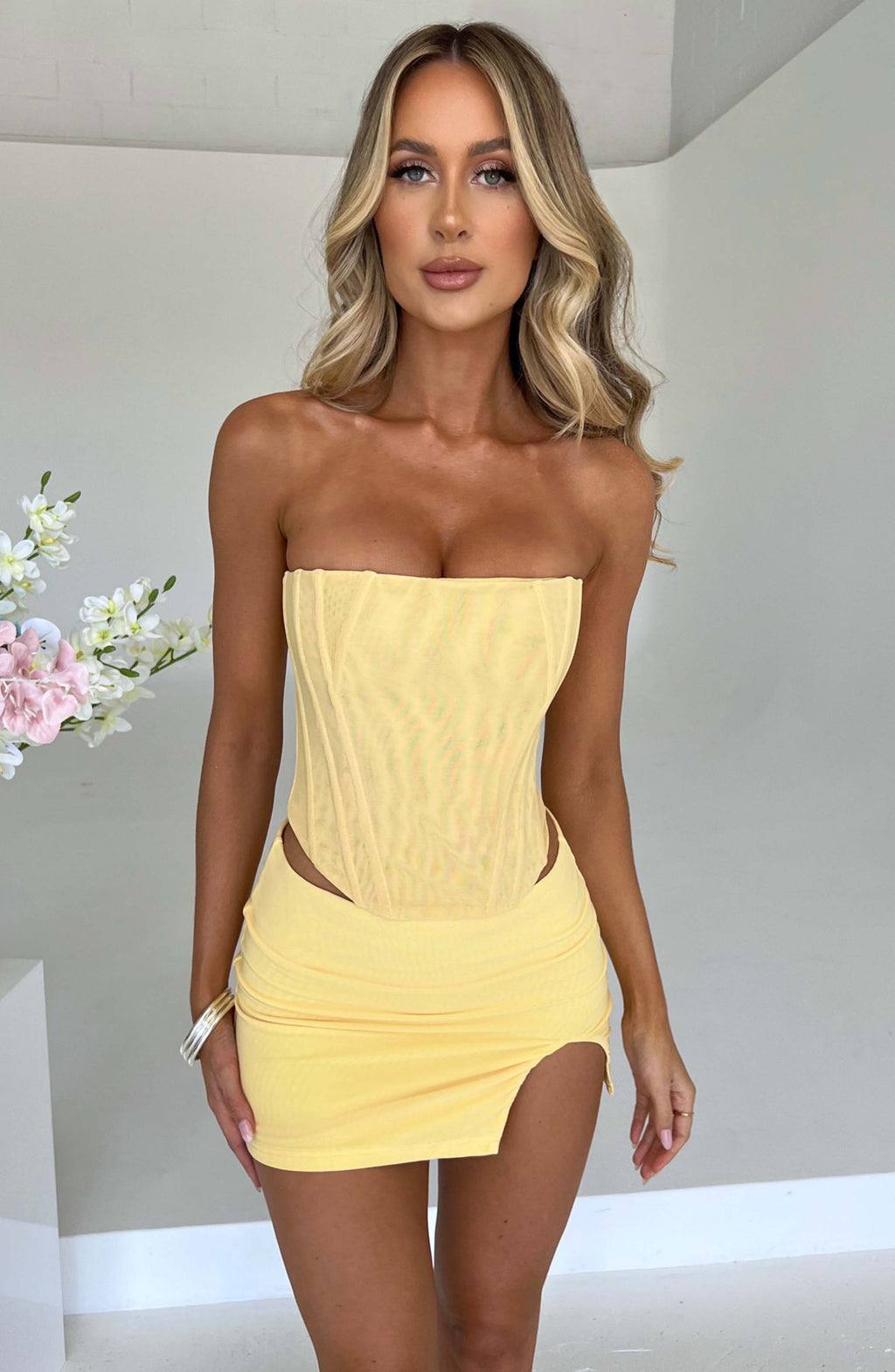 Flourenne Aria Mini Skirt in Lemon