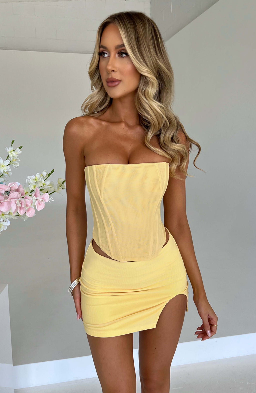 Flourenne Aria Mini Skirt in Lemon