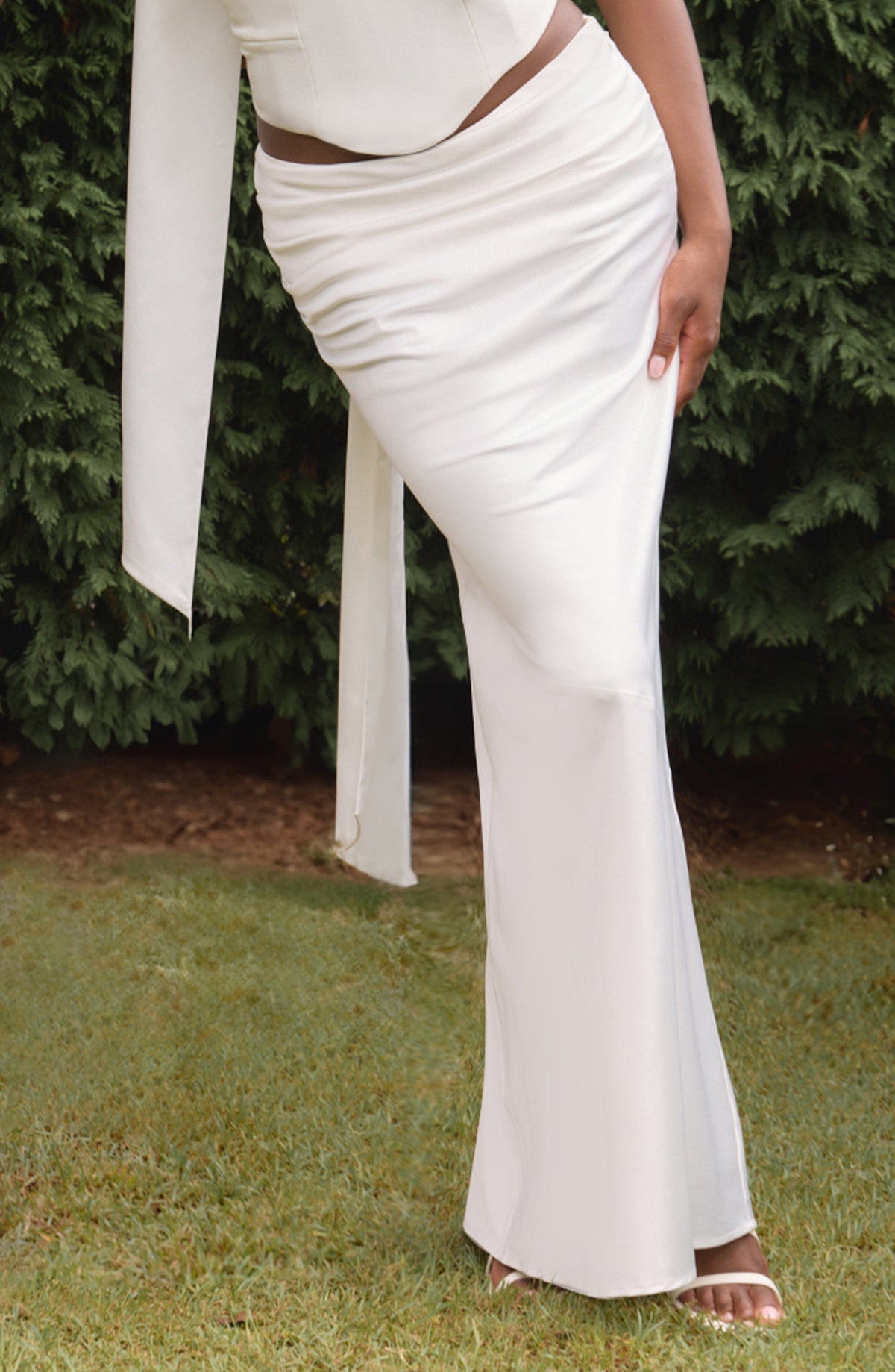 Flourenne Bernadine Maxi Skirt in Ivory