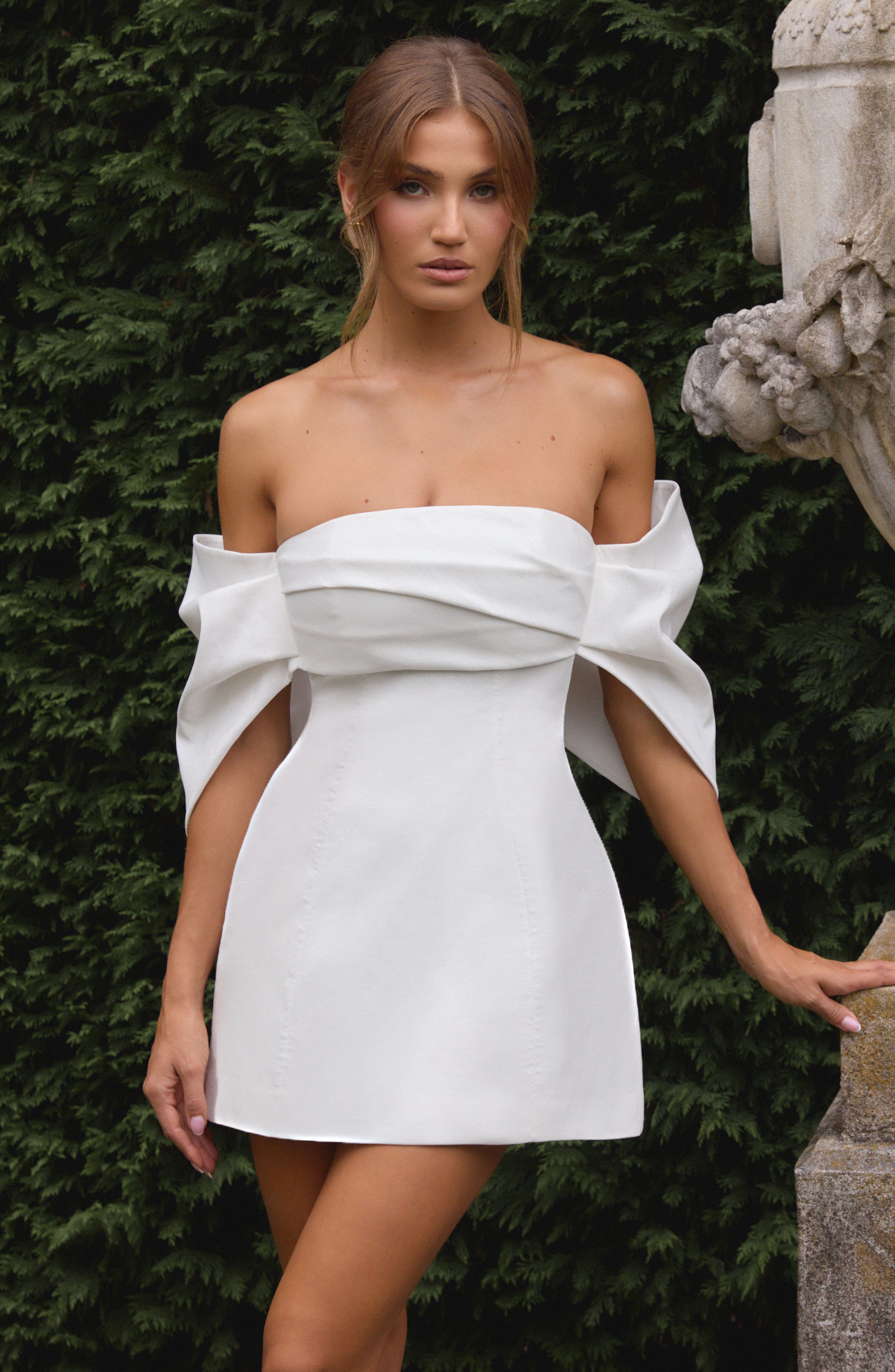Flourenne Brielle Mini Dress in Ivory