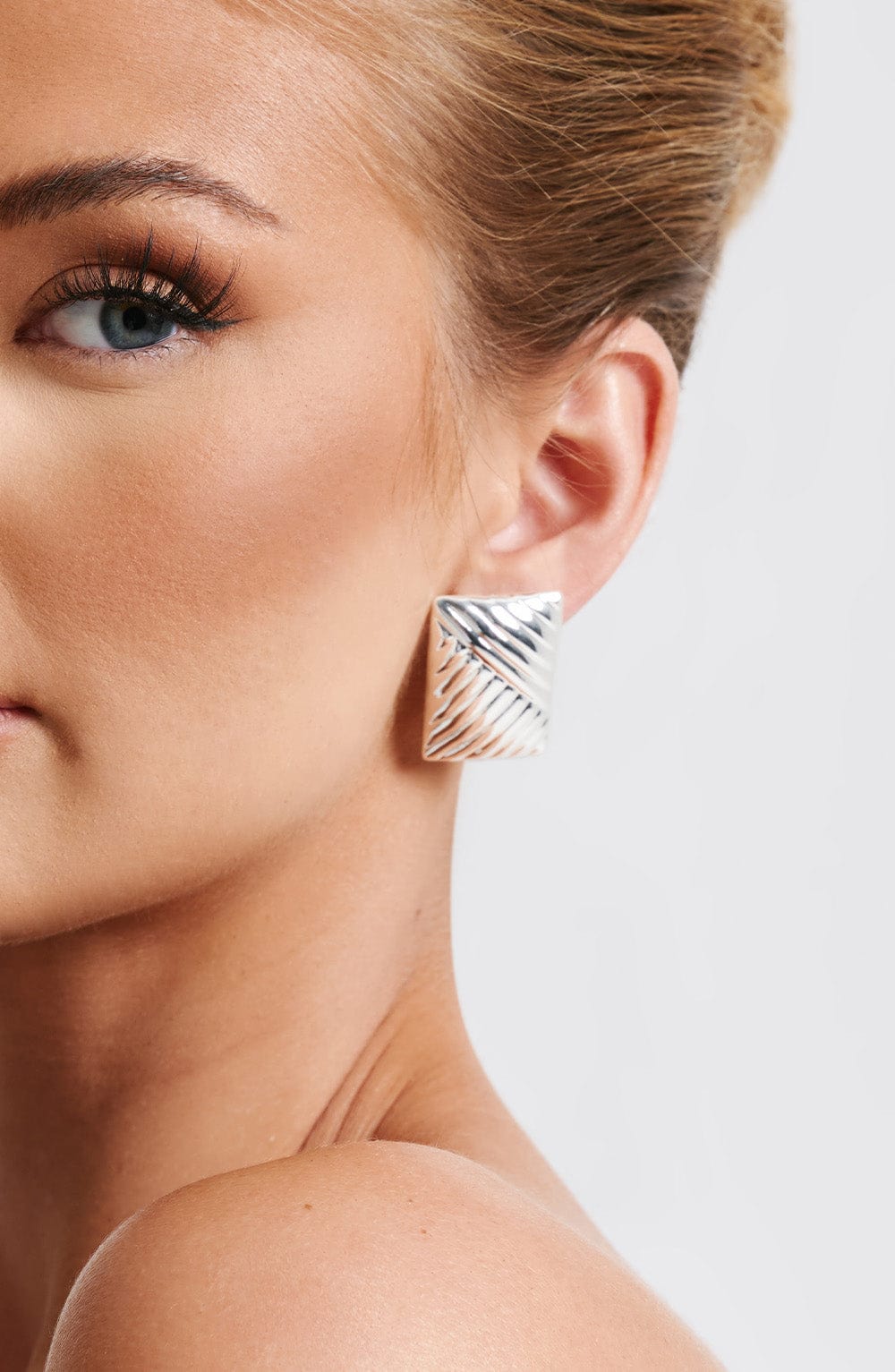 Flourenne Brontë Earrings in Silver