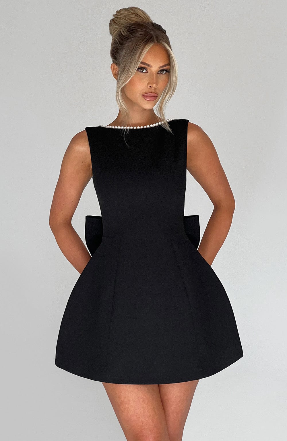 Flourenne Carys Mini Dress in Black