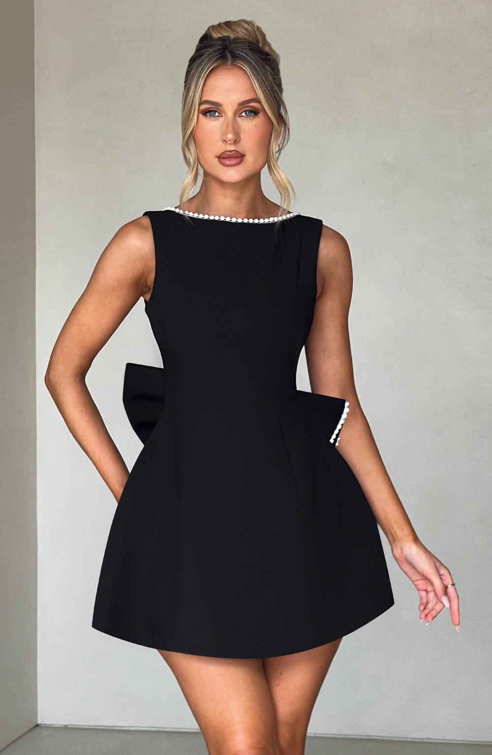 Flourenne Carys Mini Dress in Black