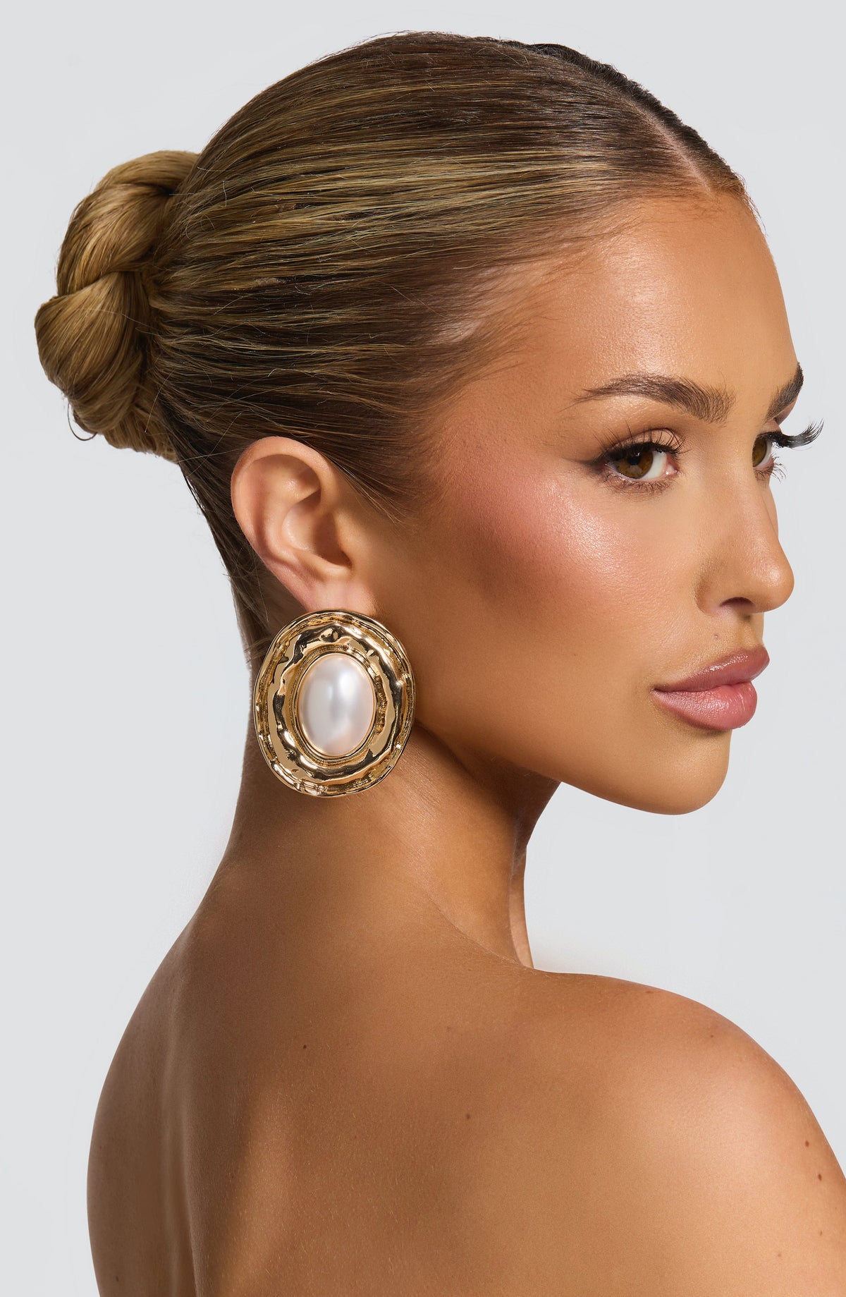 Flourenne Cecily Earrings in Gold