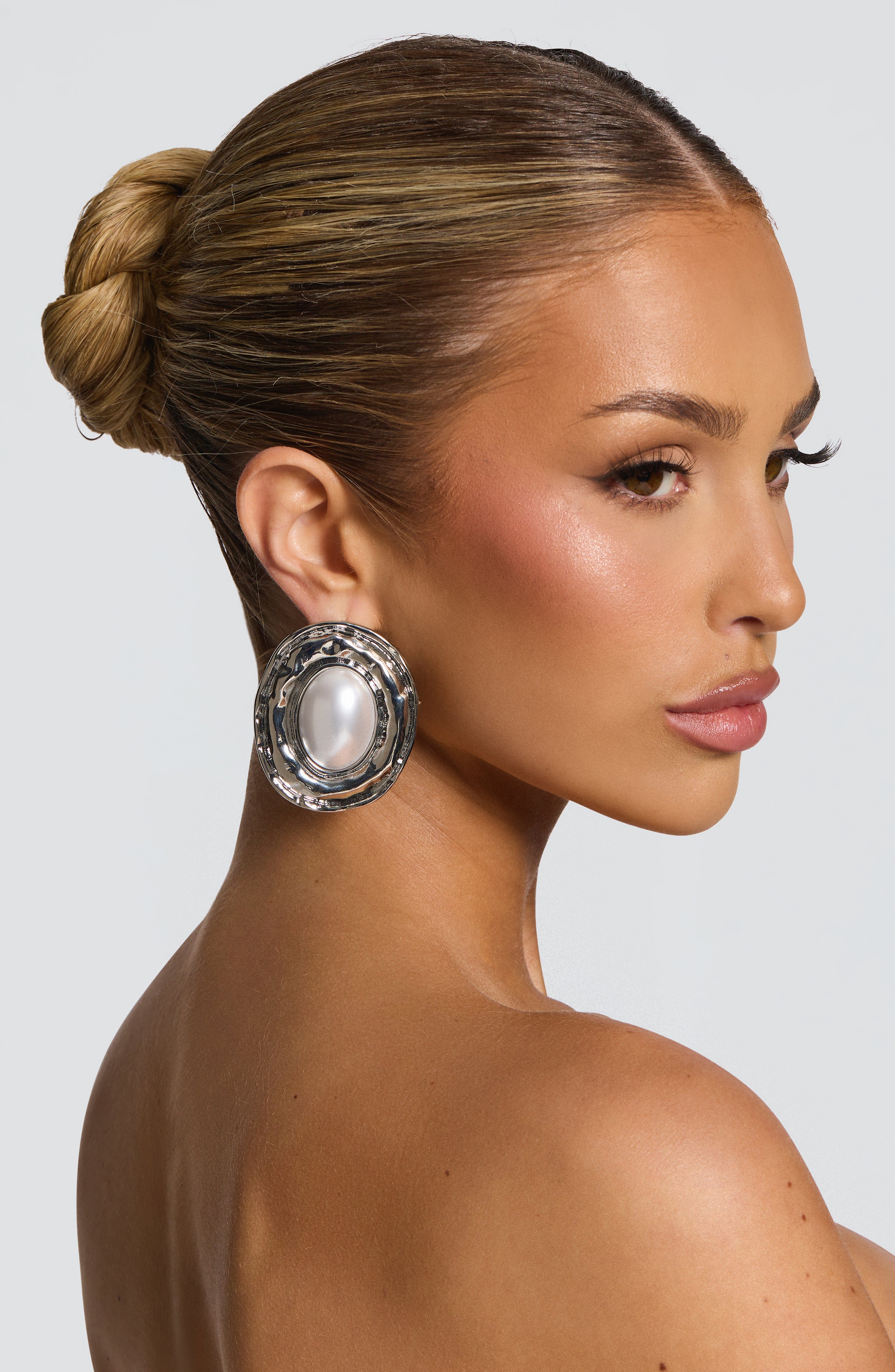 Flourenne Cecily Earrings in Silver