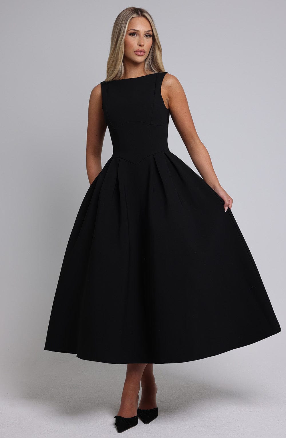 Flourenne Clarabelle Midi Dress in Black