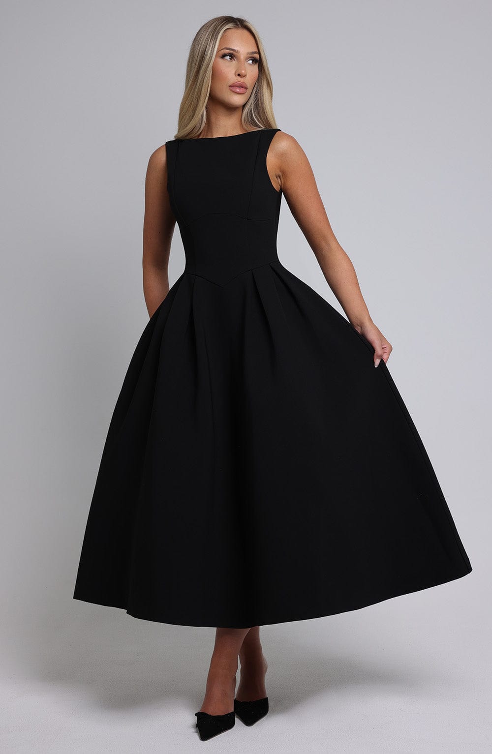 Flourenne Clarabelle Midi Dress in Black