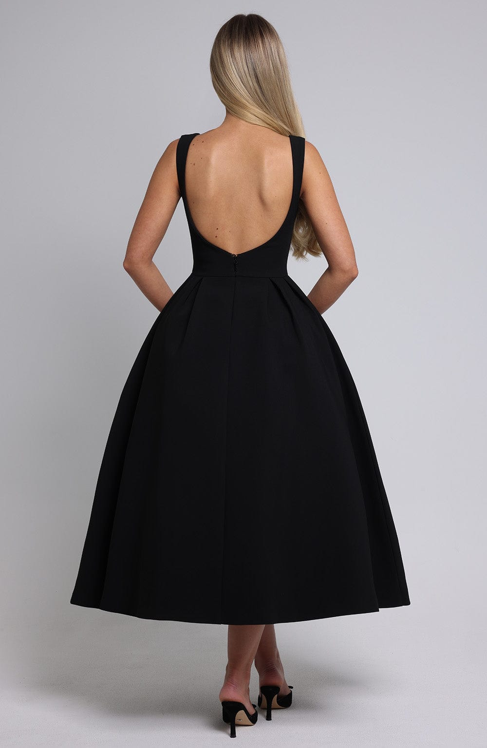 Flourenne Clarabelle Midi Dress in Black