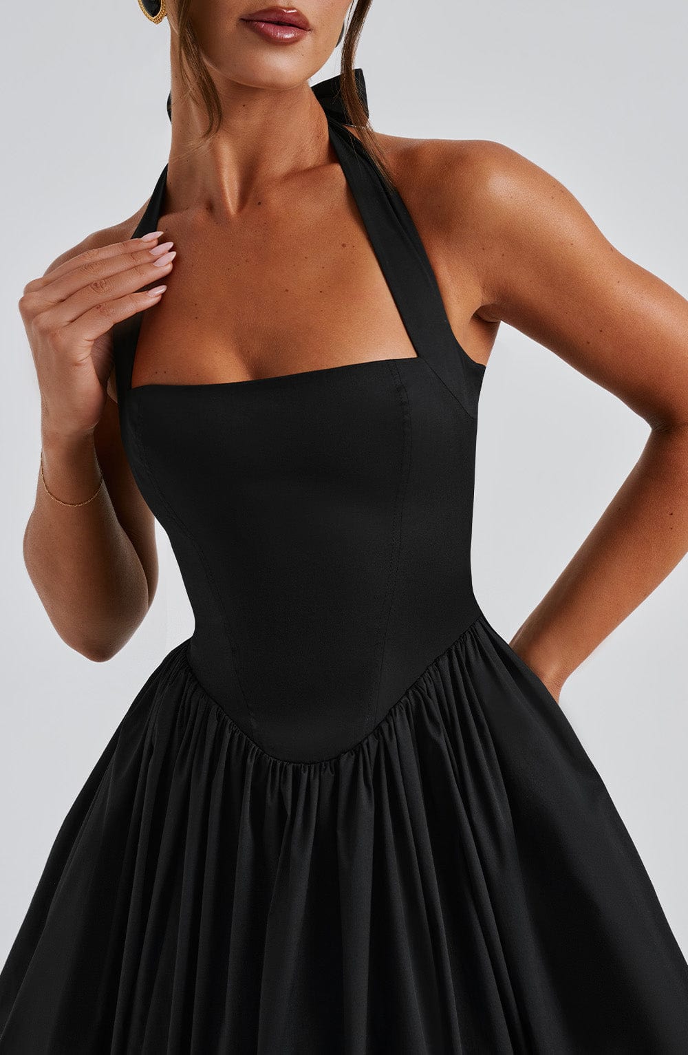 Flourenne Cressia Midi Dress in Black