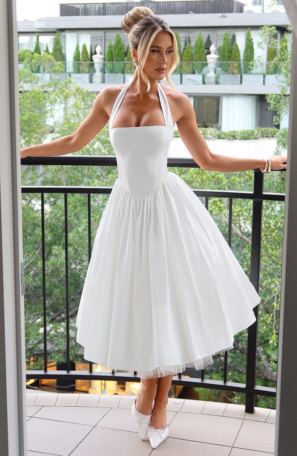 Flourenne Cressia Midi Dress in Ivory