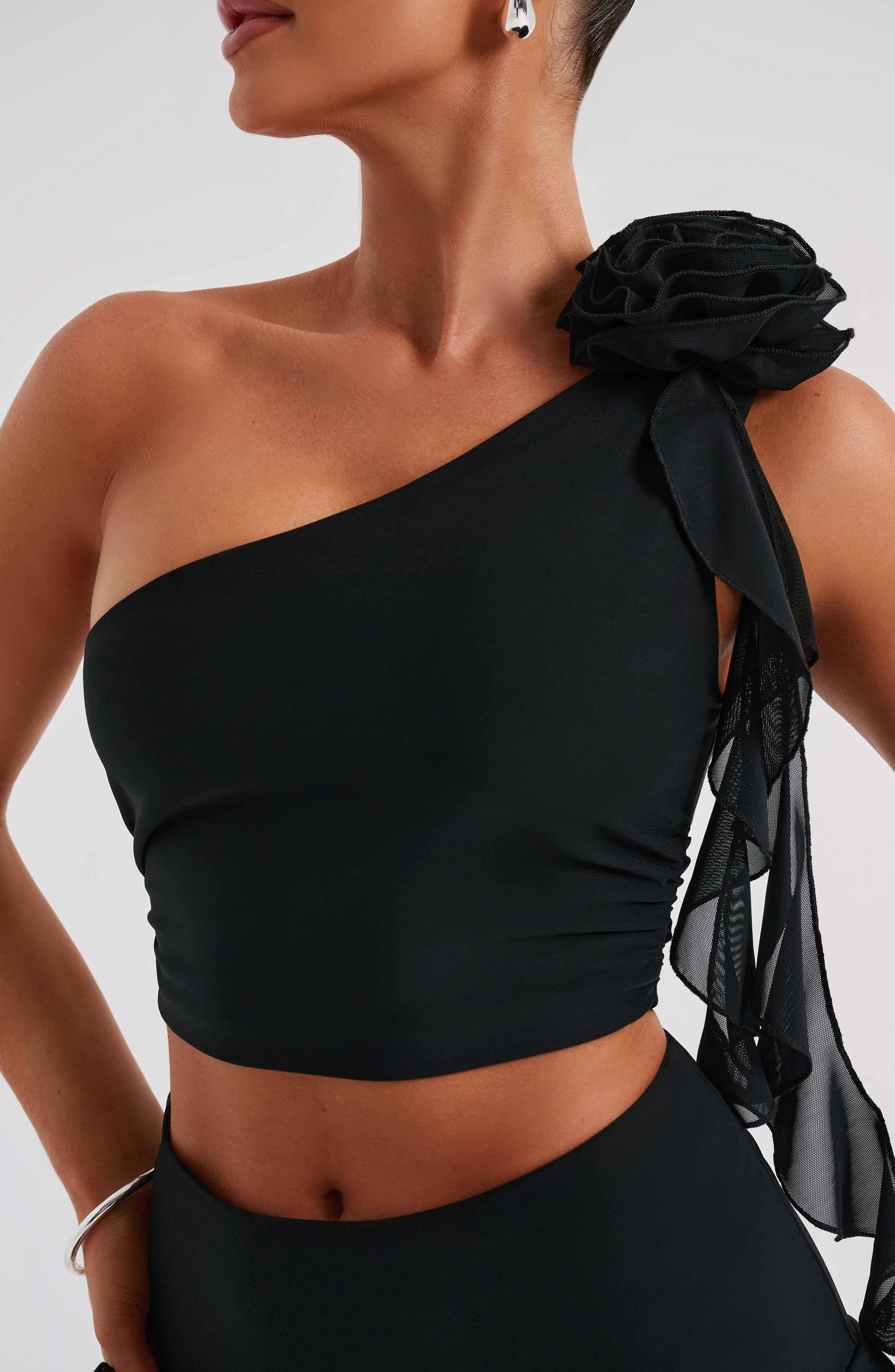 Flourenne Dainelle Top in Black