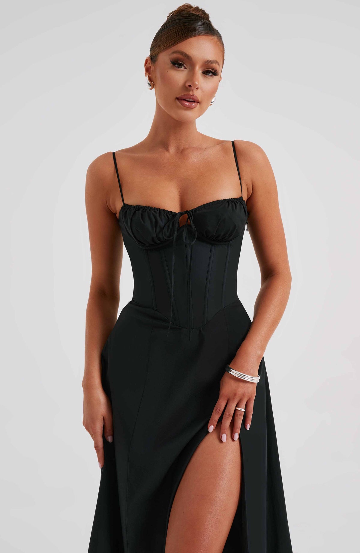 Flourenne Deandra Midi Dress in Black