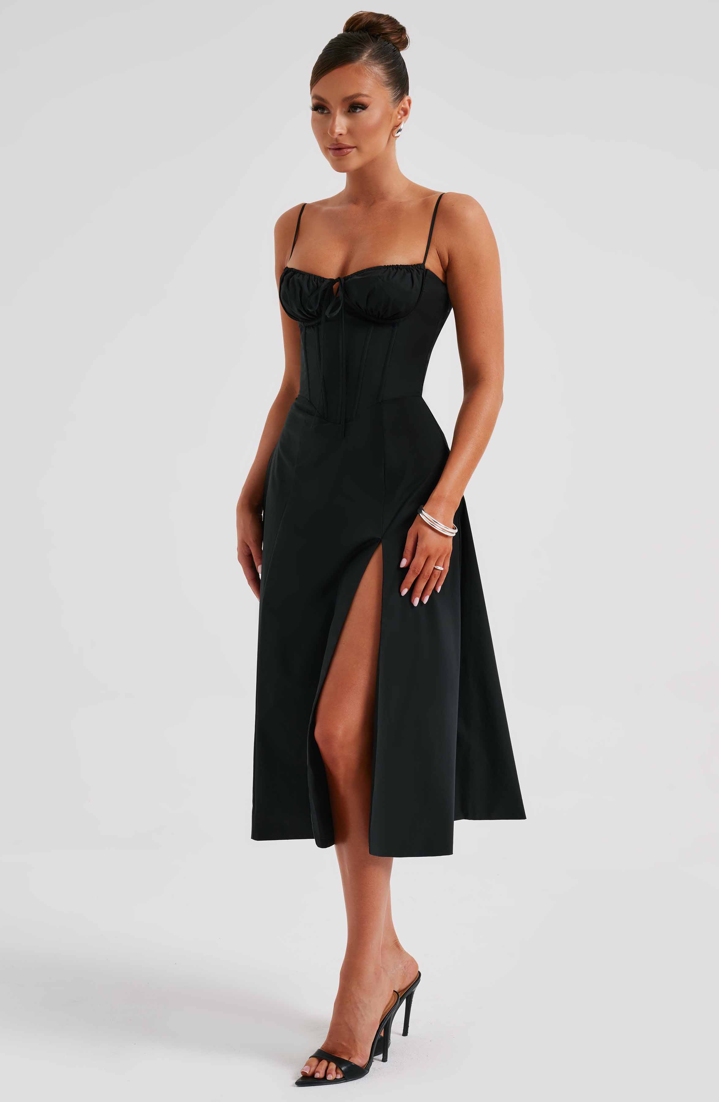 Flourenne Deandra Midi Dress in Black