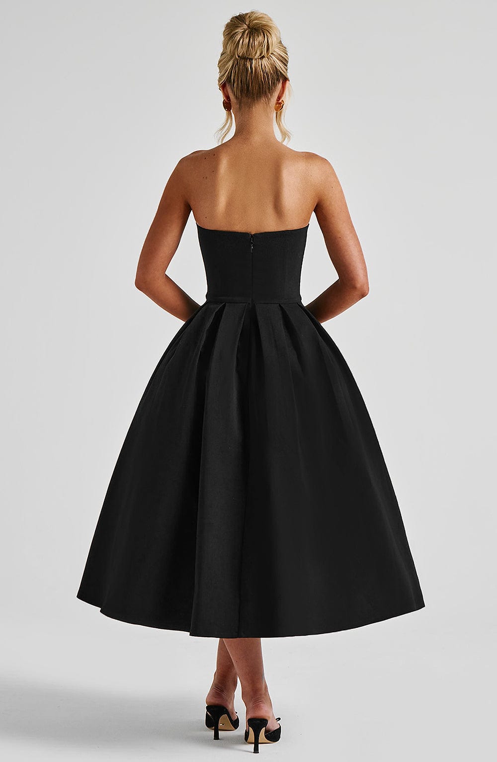 Flourenne Editha Midi Dress in Black