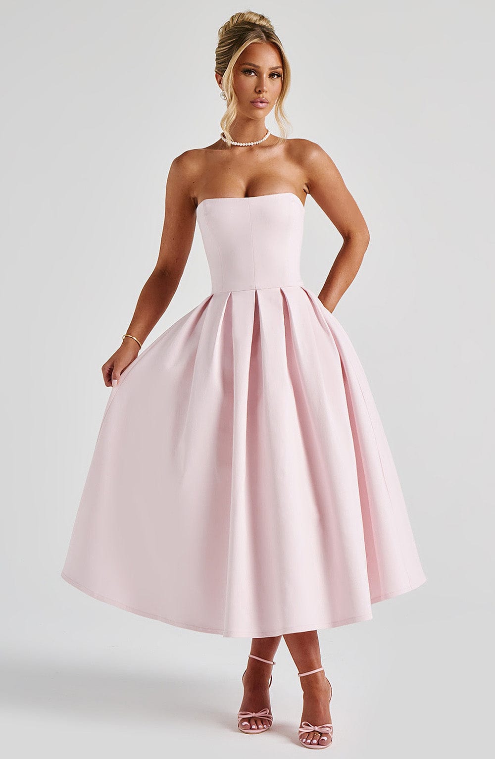 Flourenne Editha Midi Dress in Blush