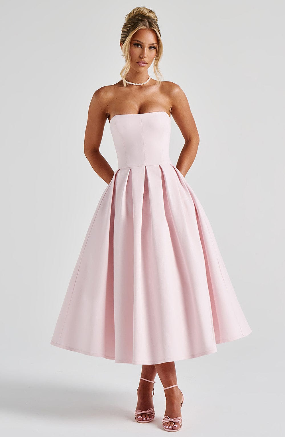 Flourenne Editha Midi Dress in Blush