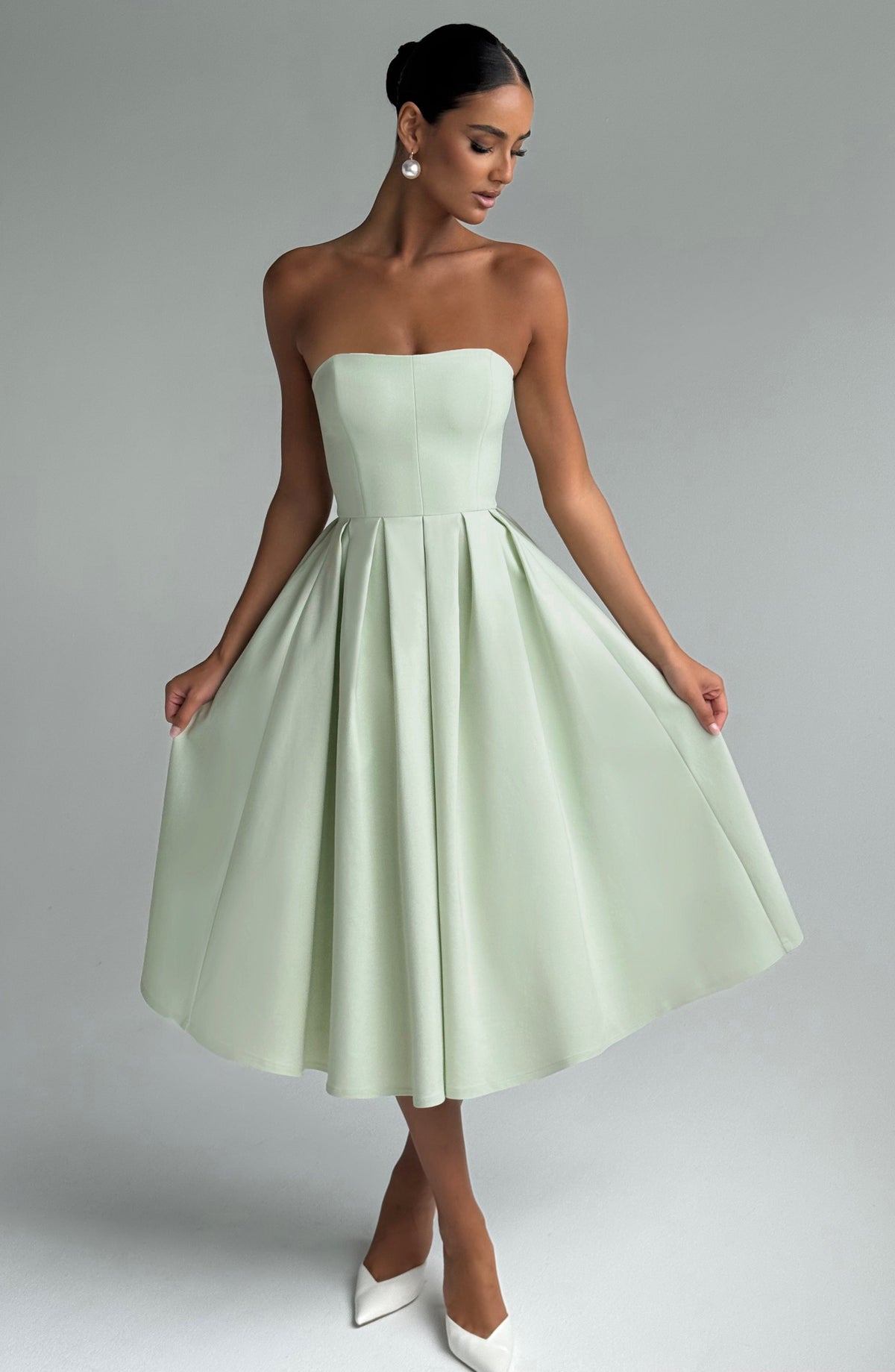 Flourenne Editha Midi Dress in Mint