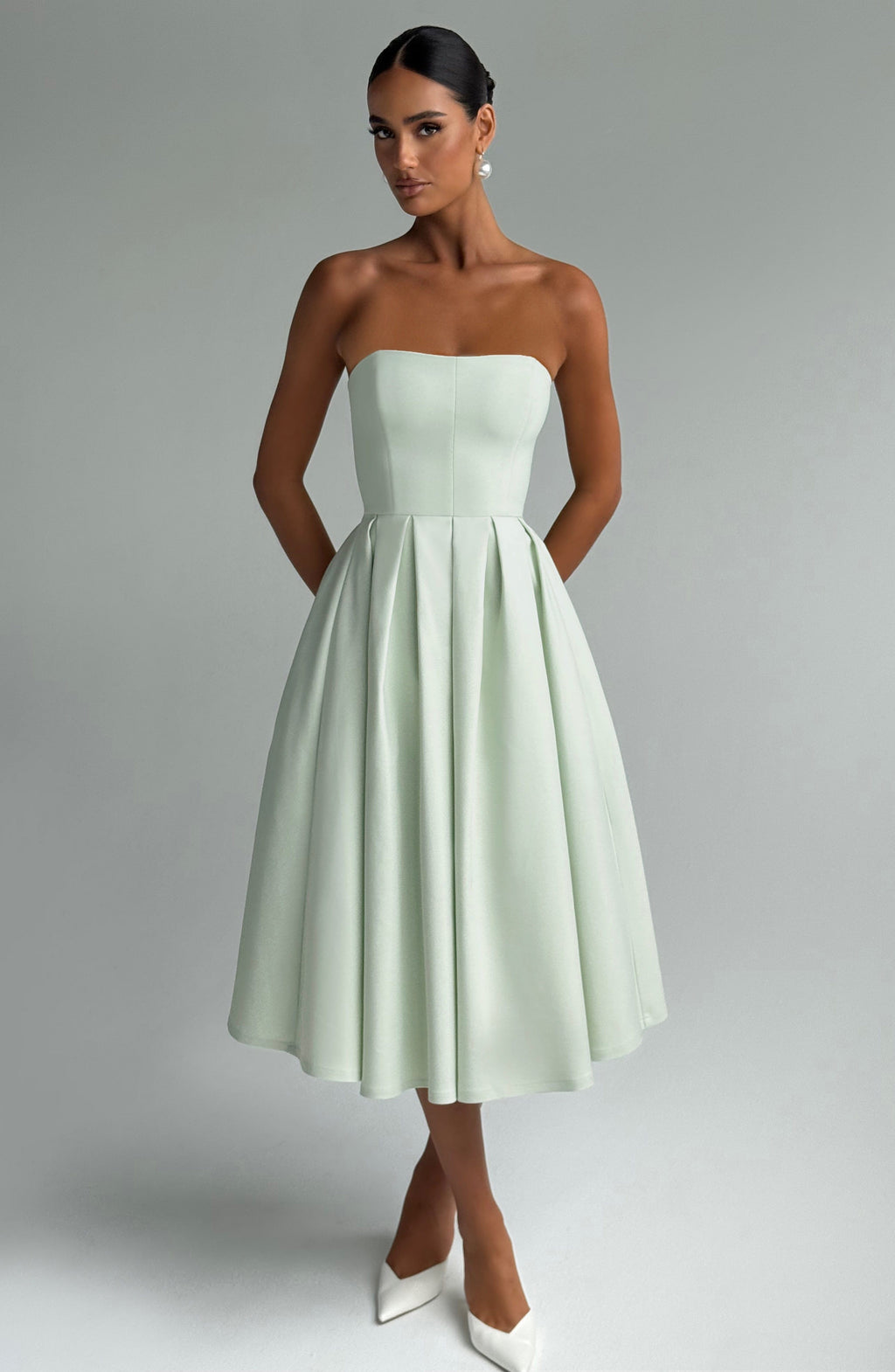 Flourenne Editha Midi Dress in Mint