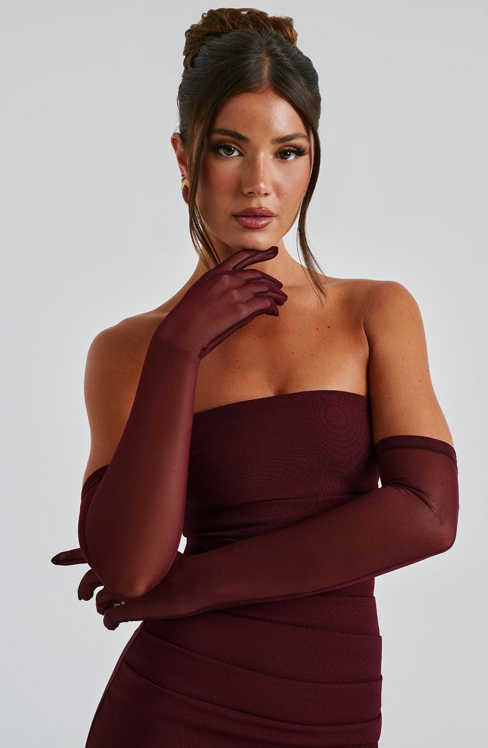 Flourenne Elira Gloves in Cherry Lacquer