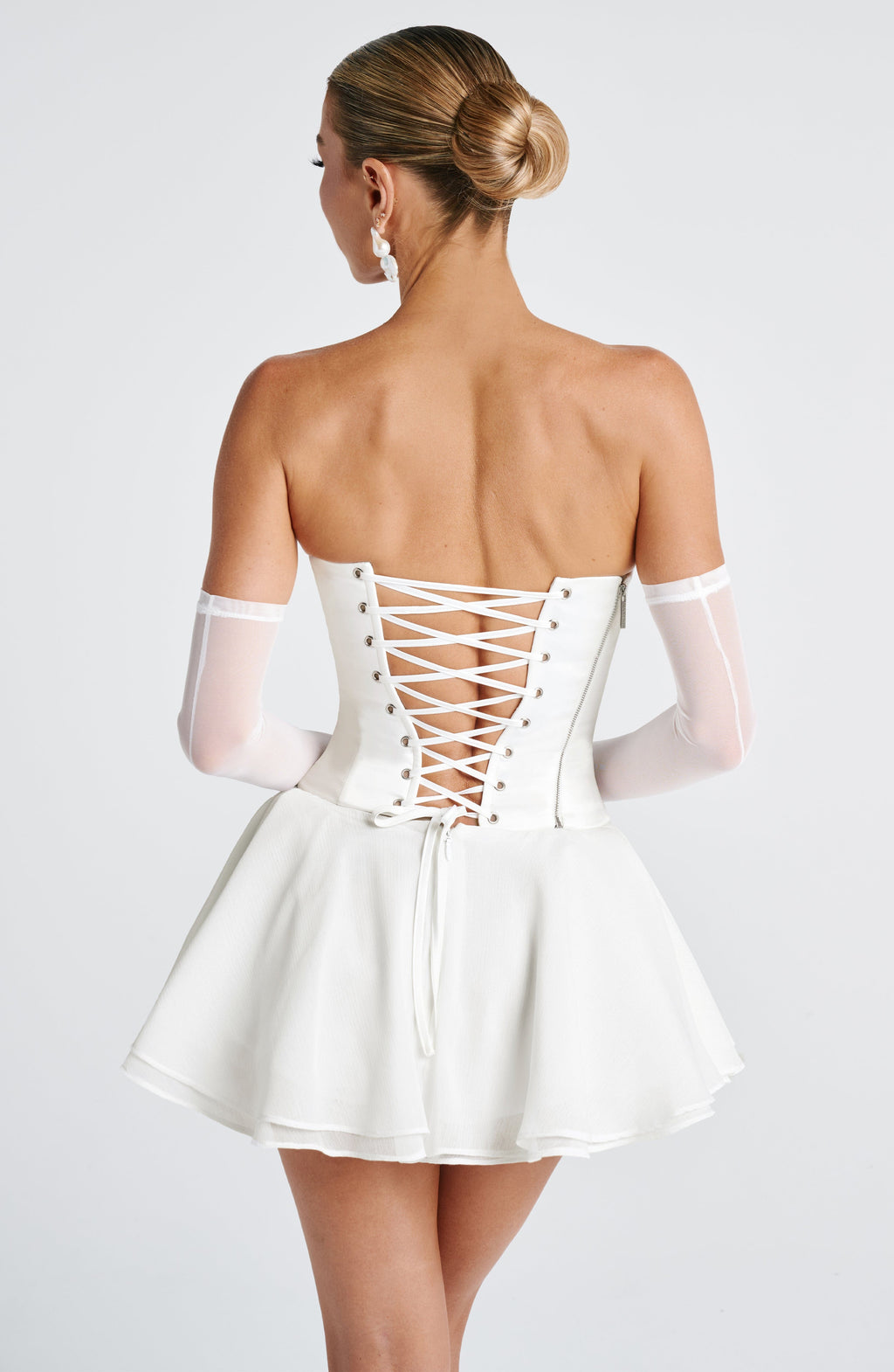 Flourenne Elira Gloves in Ivory