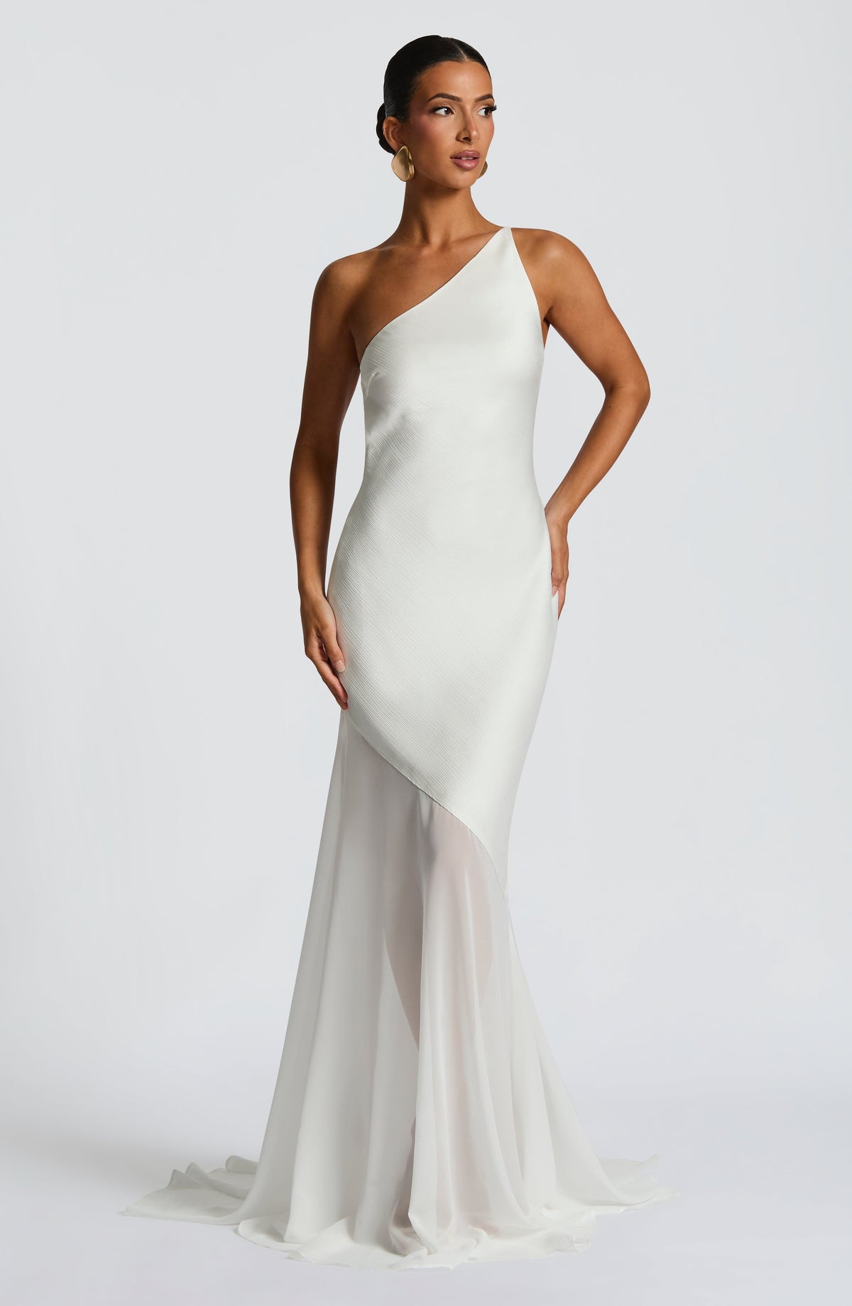 Flourenne Fabelle Gown in Ivory