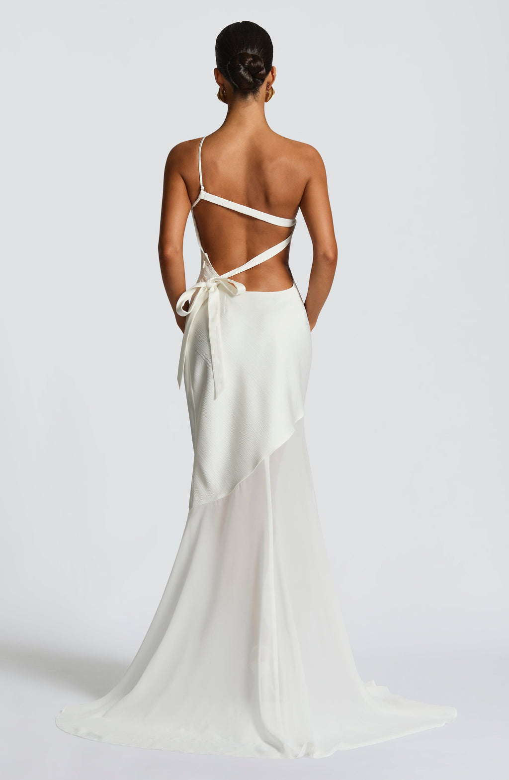 Flourenne Fabelle Gown in Ivory
