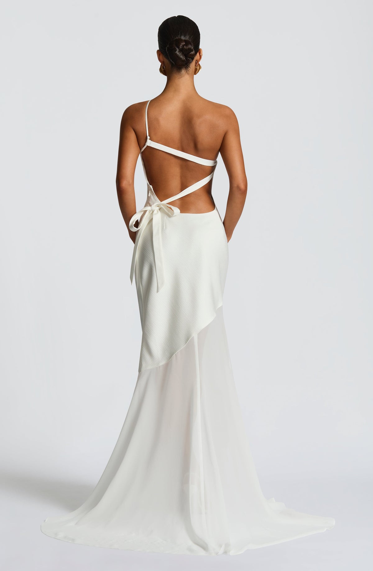 Flourenne Fabelle Gown in Ivory