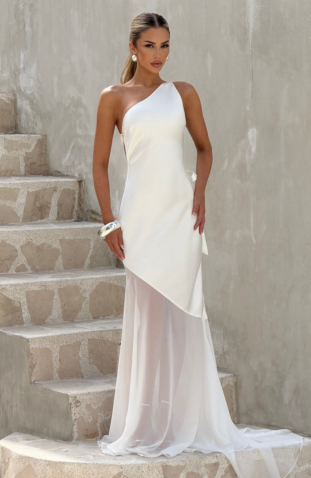 Flourenne Fabelle Gown in Ivory