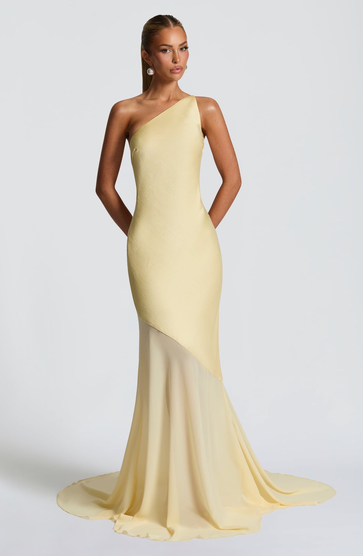 Flourenne Fabelle Gown in Lemon