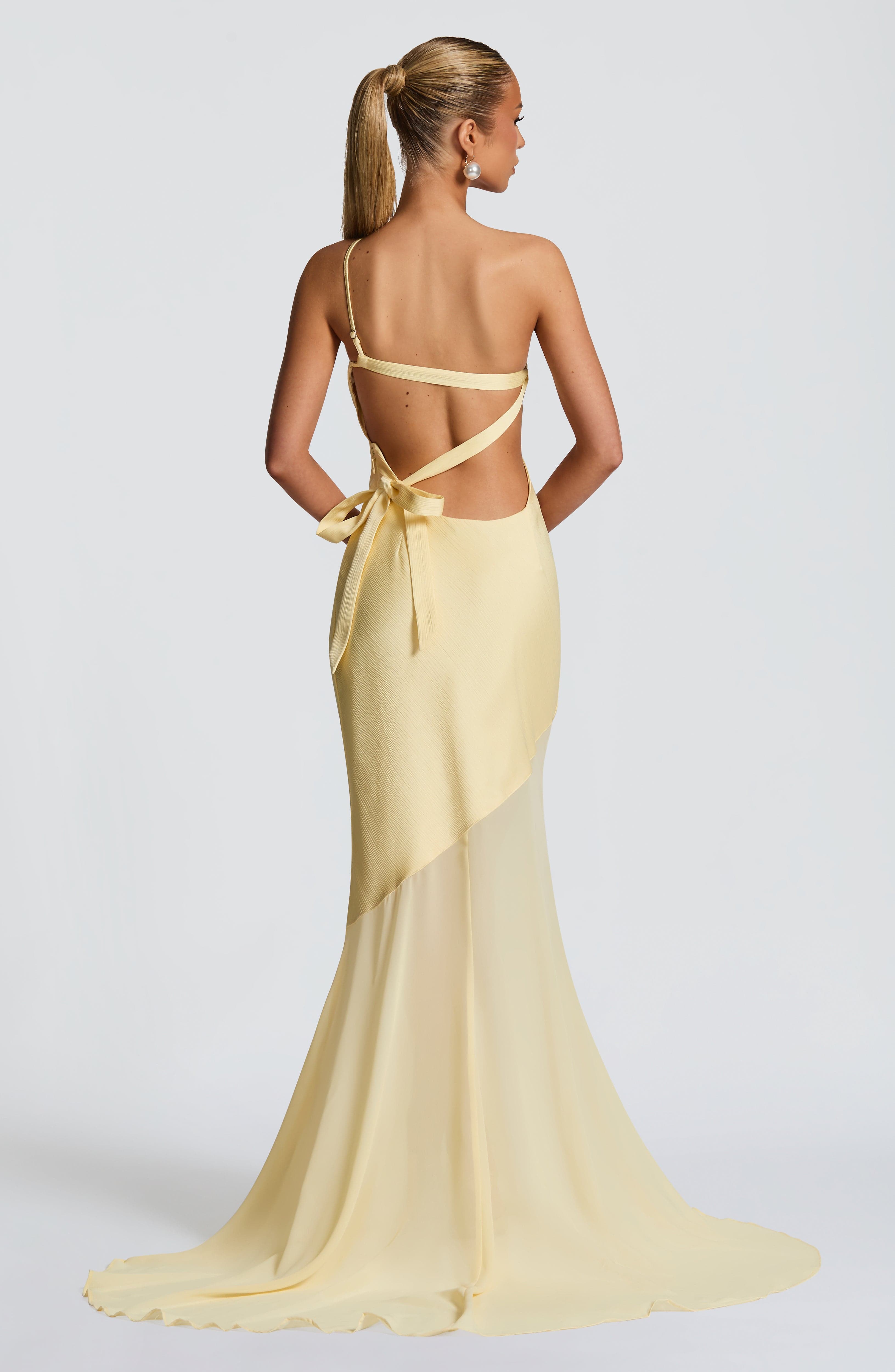 Flourenne Fabelle Gown in Lemon