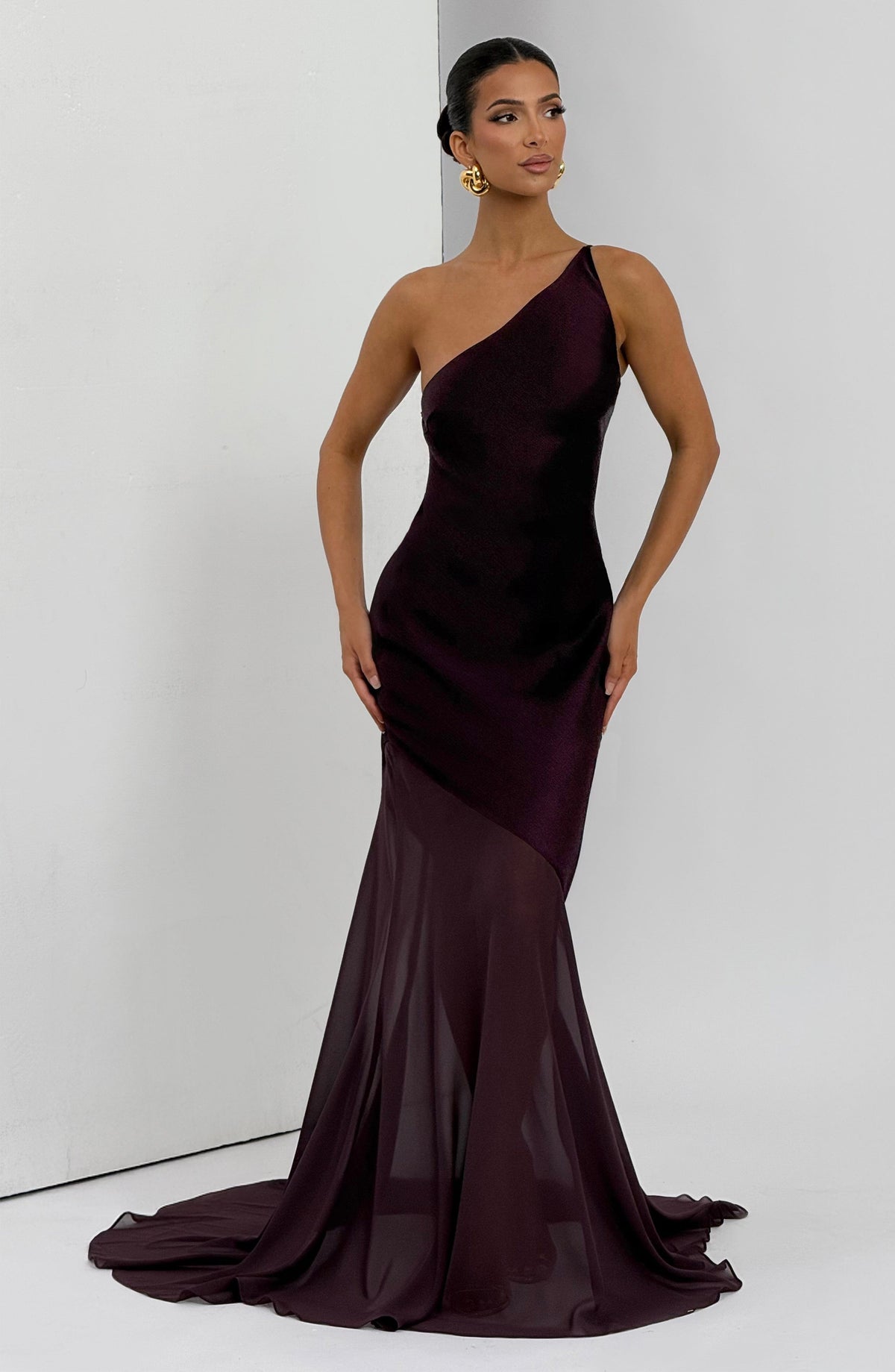 Flourenne Fabelle Gown in Plum