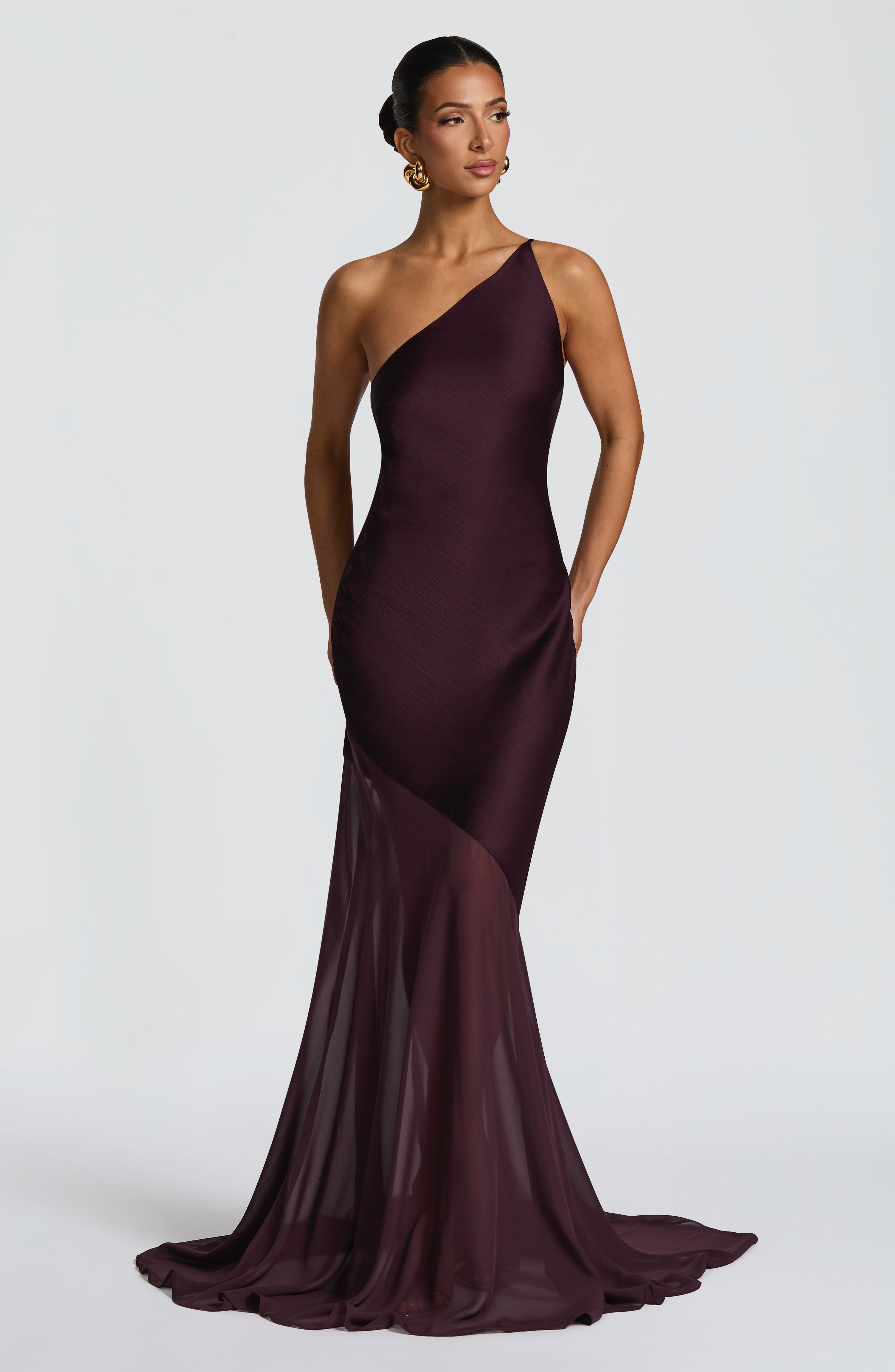 Flourenne Fabelle Gown in Plum