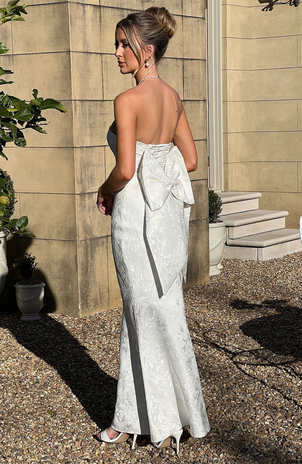 Flourenne Felisia Maxi Dress in Ivory