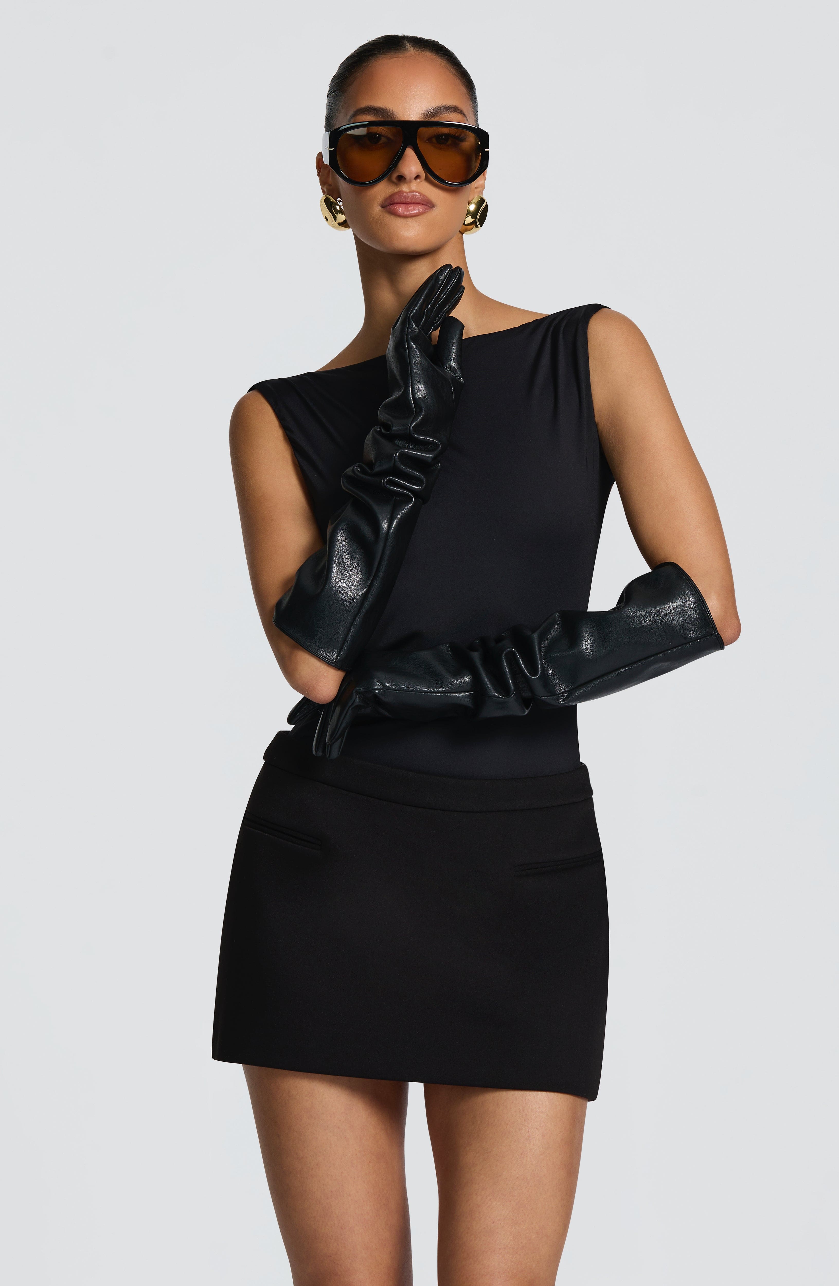 Flourenne Frannie Gloves in Black