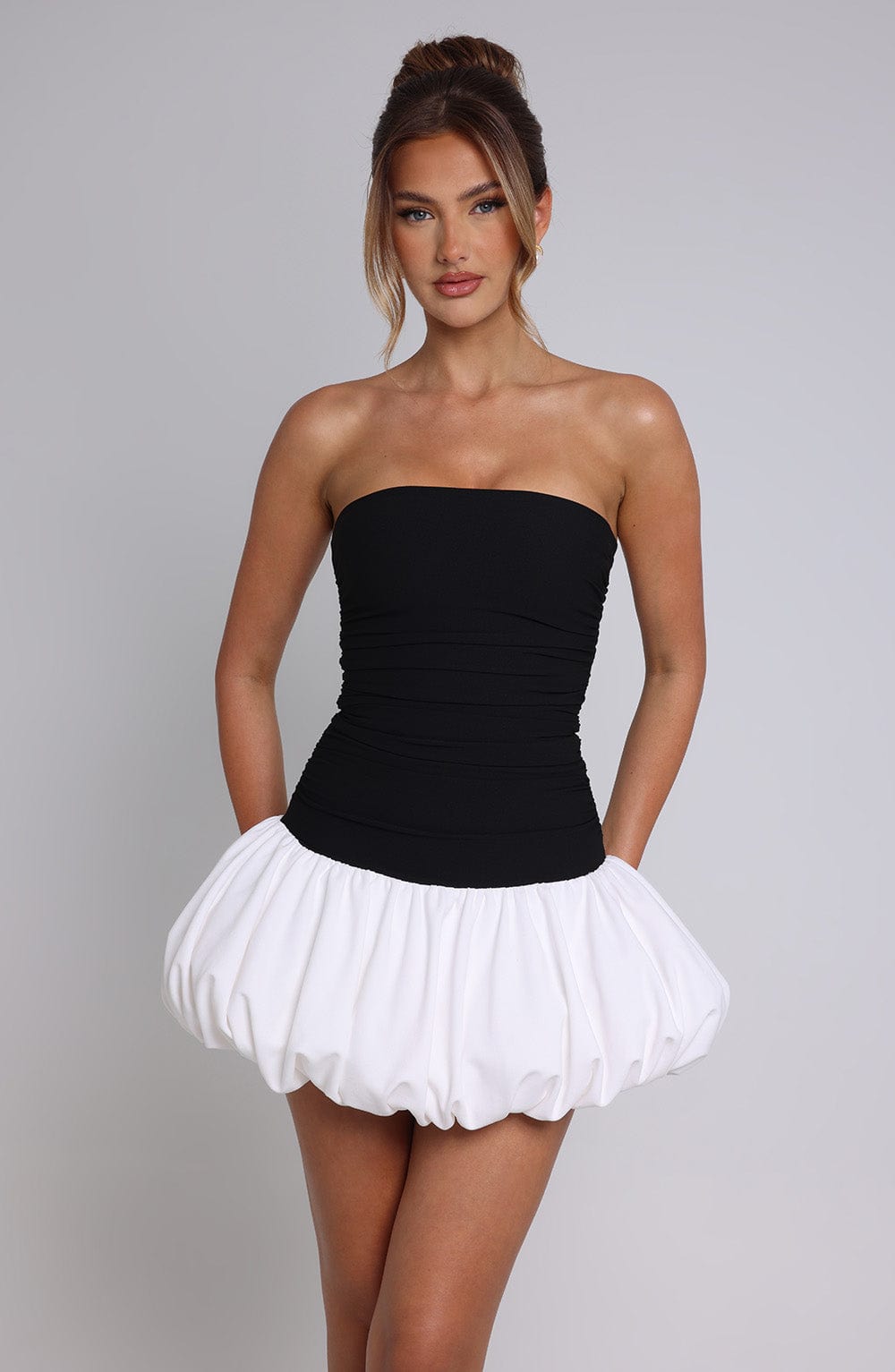 Flourenne Gemina Mini Dress in Black/White