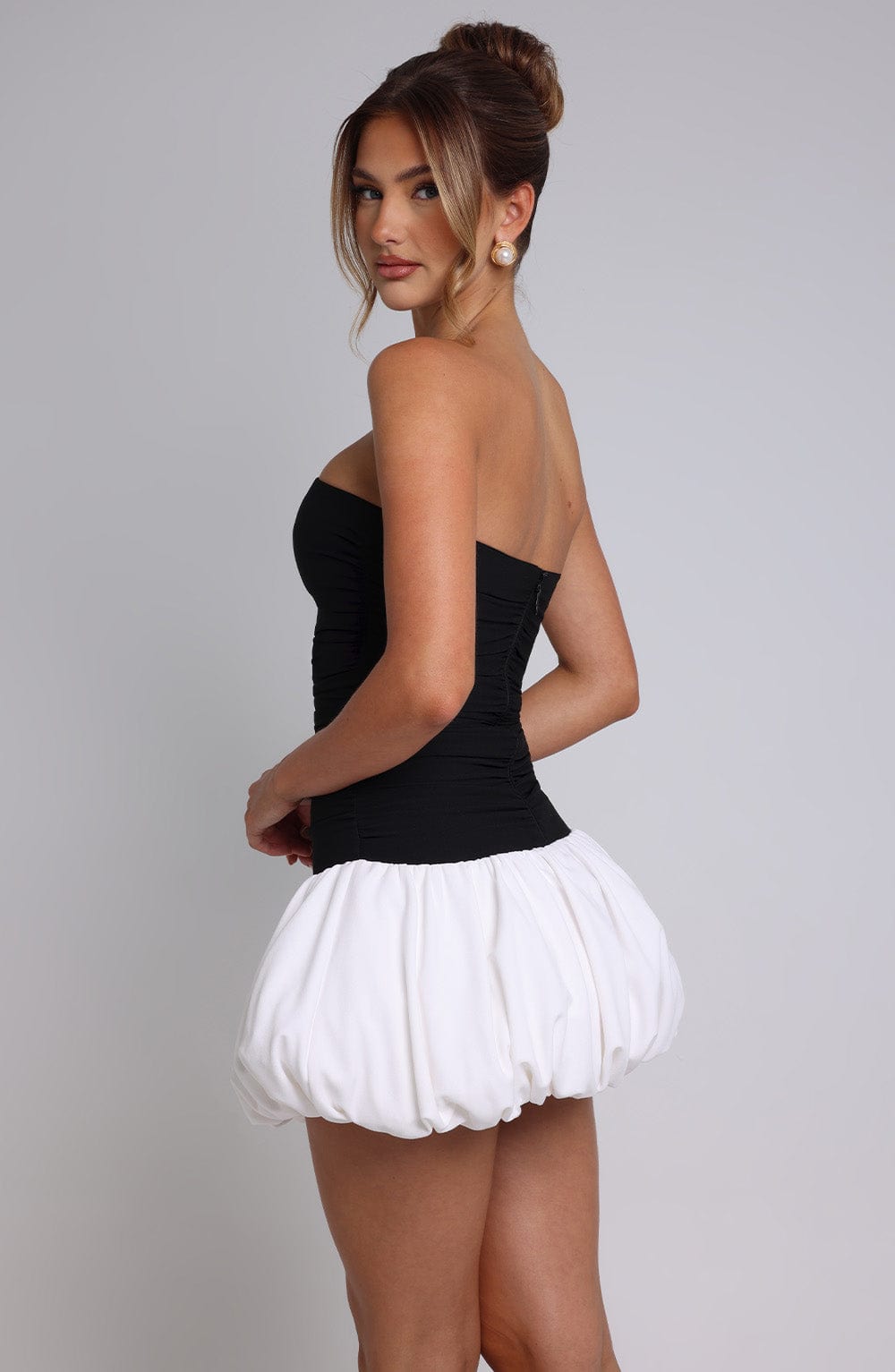 Flourenne Gemina Mini Dress in Black/White