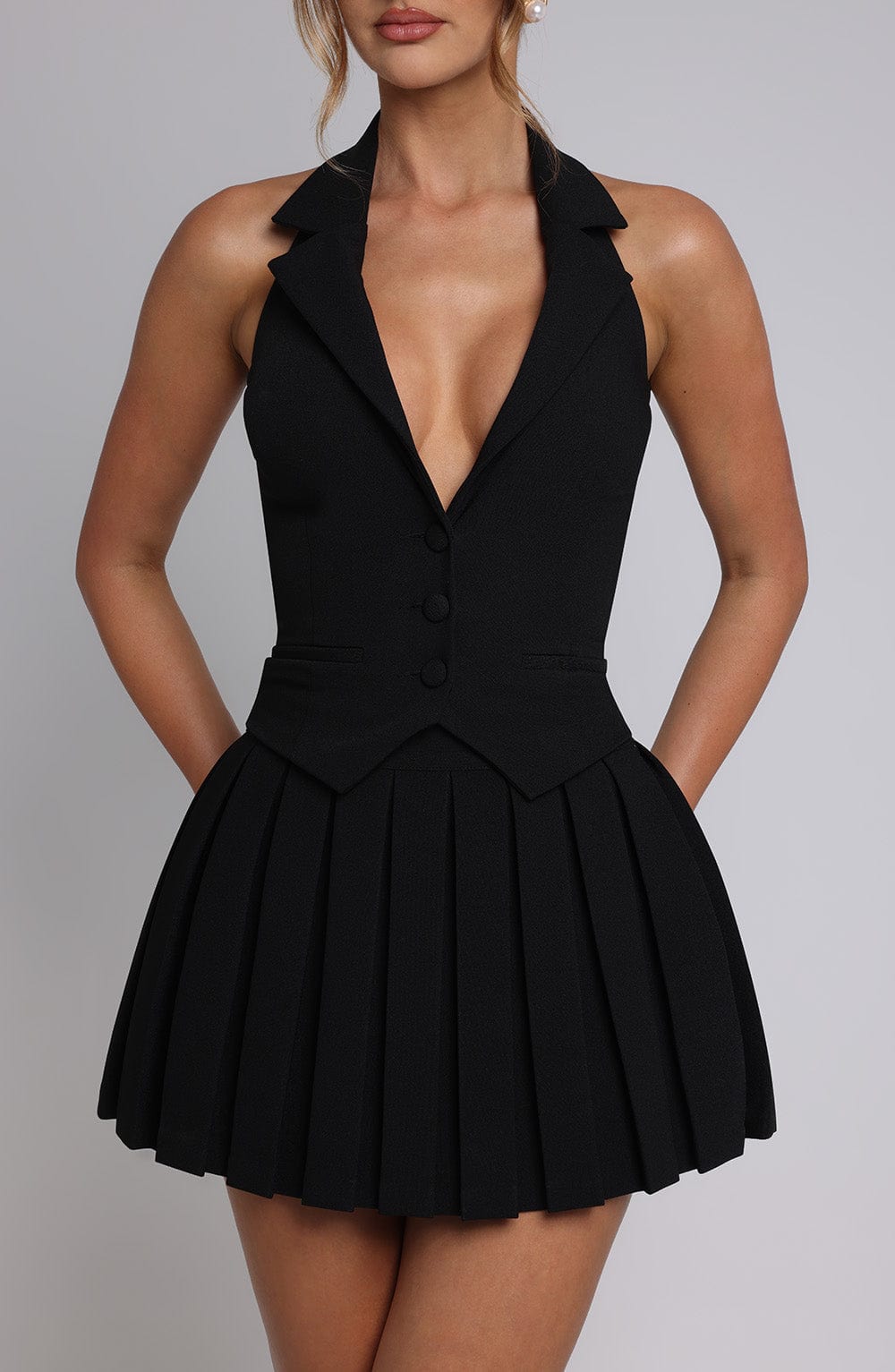 Flourenne Gretchel Mini Skirt in Black