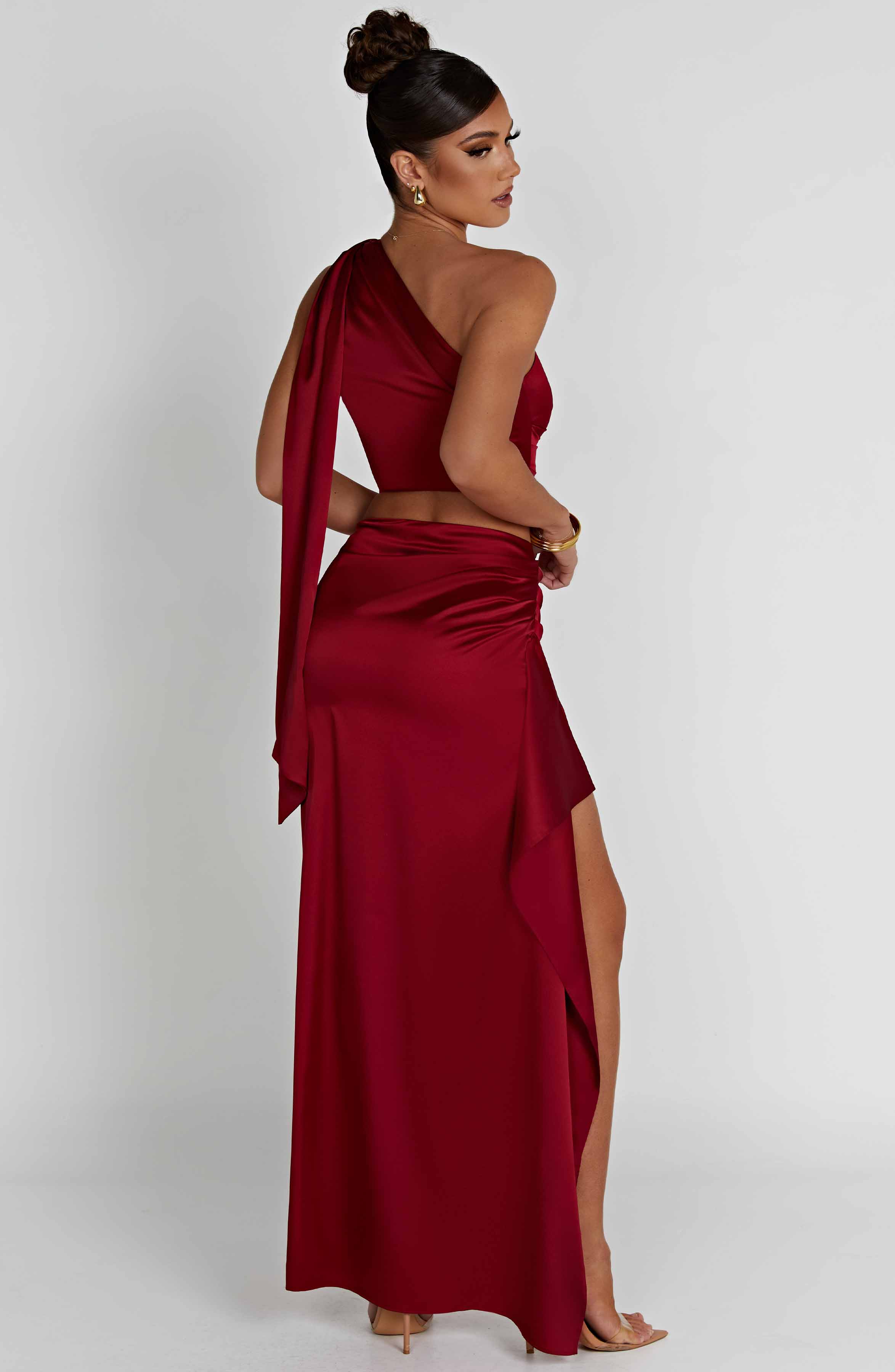 Flourenne Halsea Maxi Skirt in Wine
