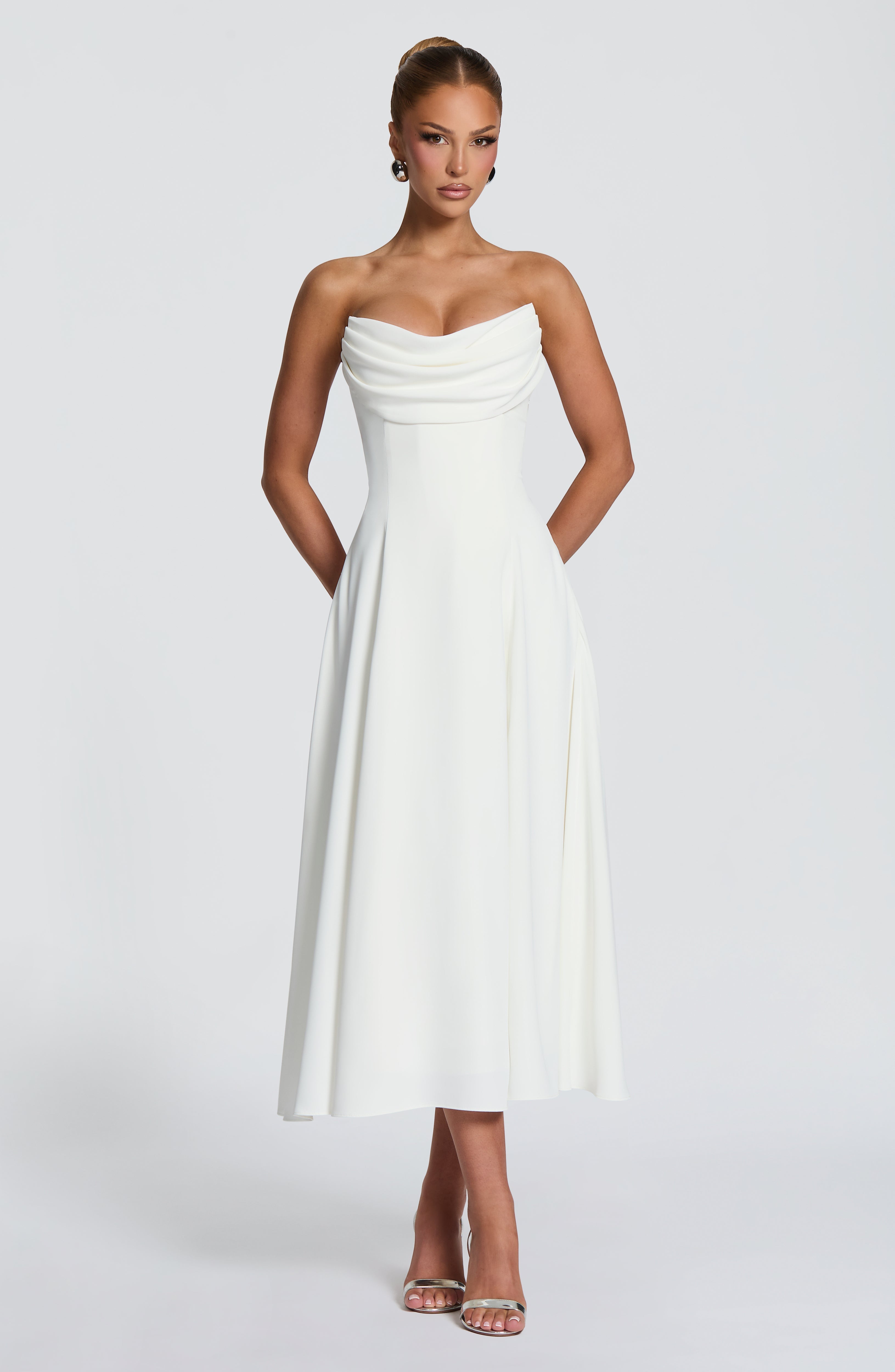 Flourenne Harlowe Midi Dress in Ivory