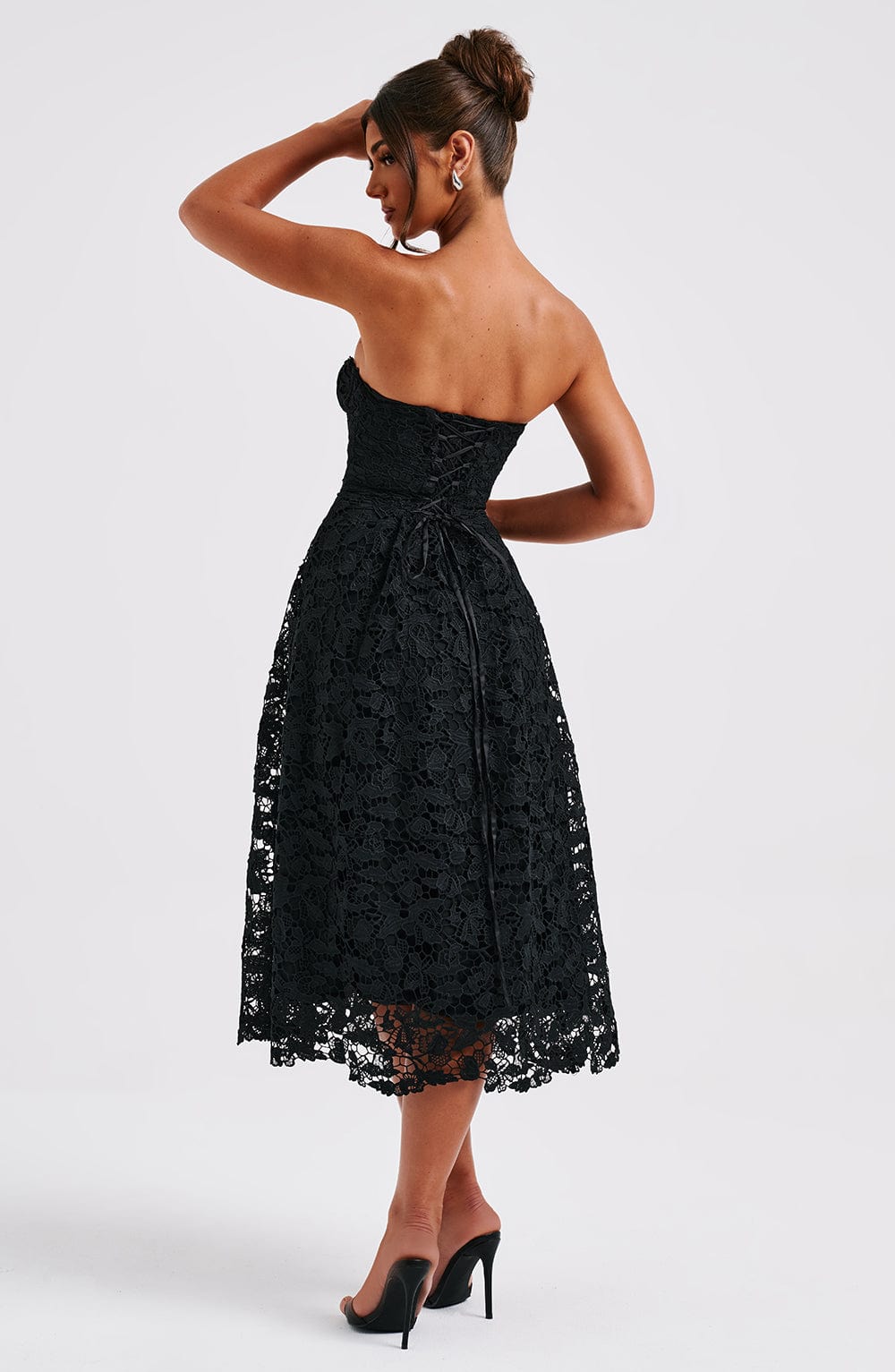Flourenne Ishara Midi Dress in Black