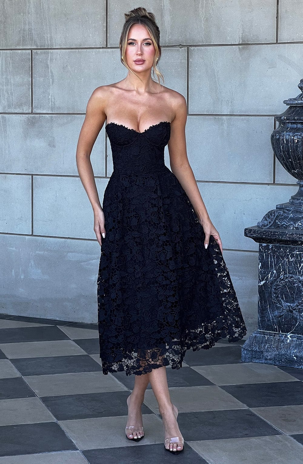 Flourenne Ishara Midi Dress in Black