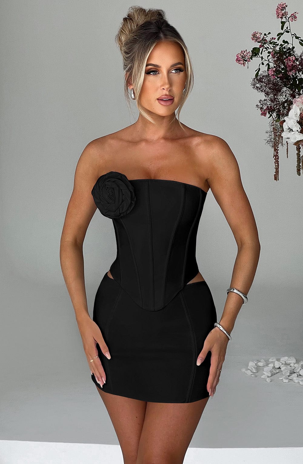 Flourenne Jacquia Mini Skirt in Black
