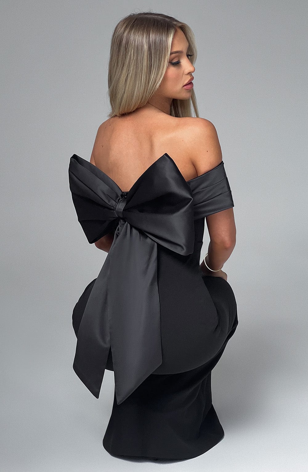 Flourenne Joannah Maxi Dress in Black
